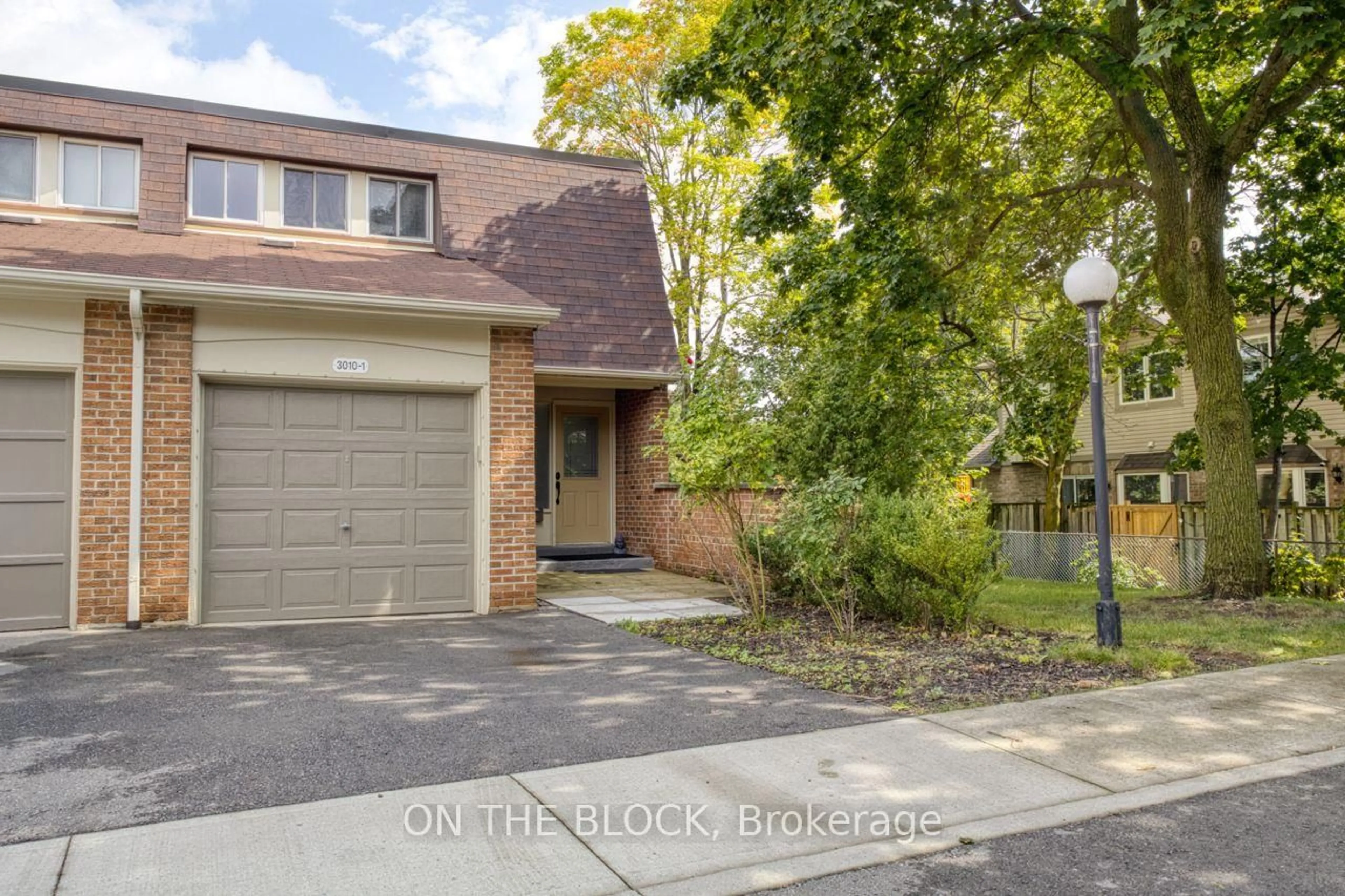 Home with brick exterior material, street for 3010 Palmer Dr #1, Burlington Ontario L7M 1L2