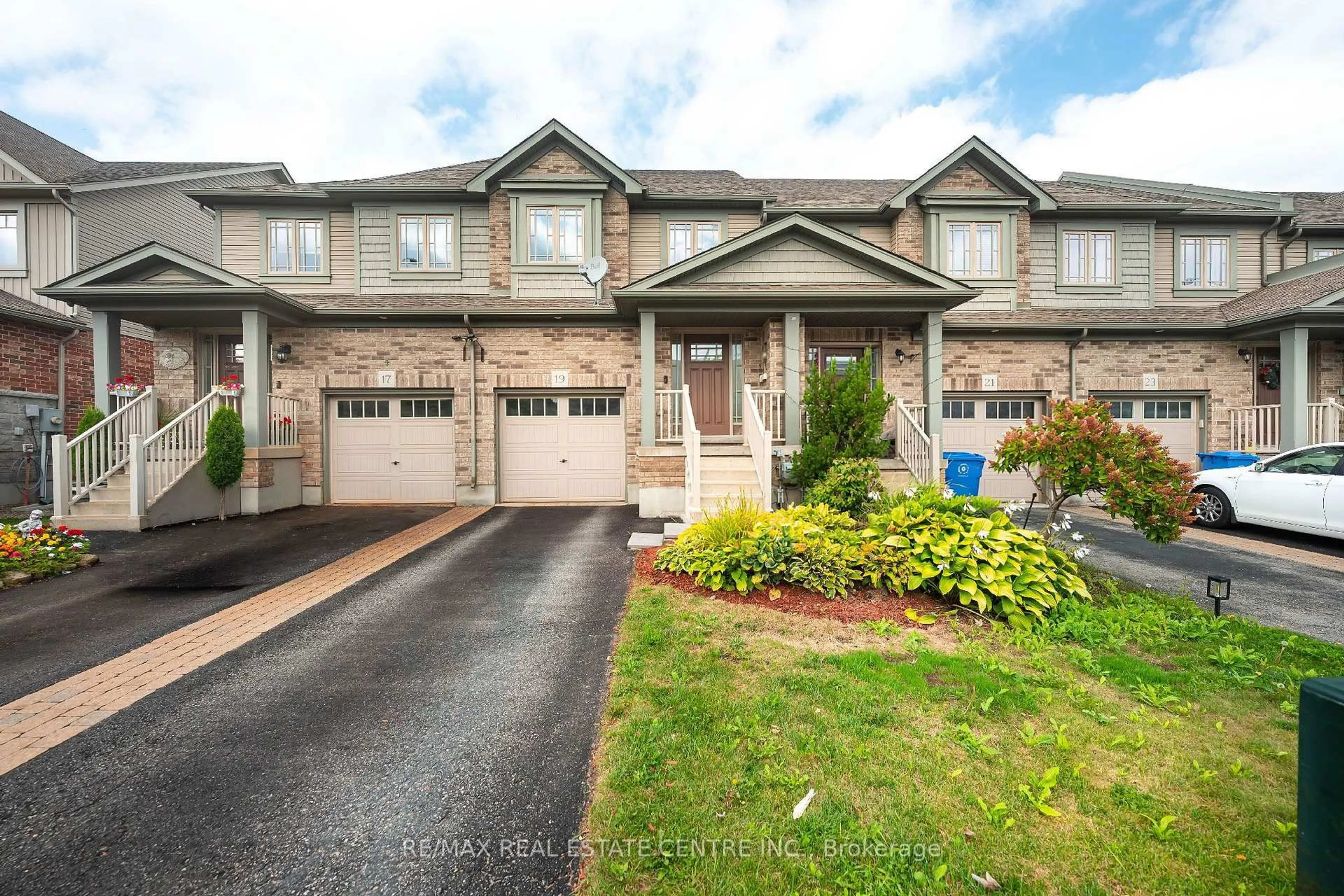 Unknown for 19 Laverty Cres, Orangeville Ontario L9W 6T1