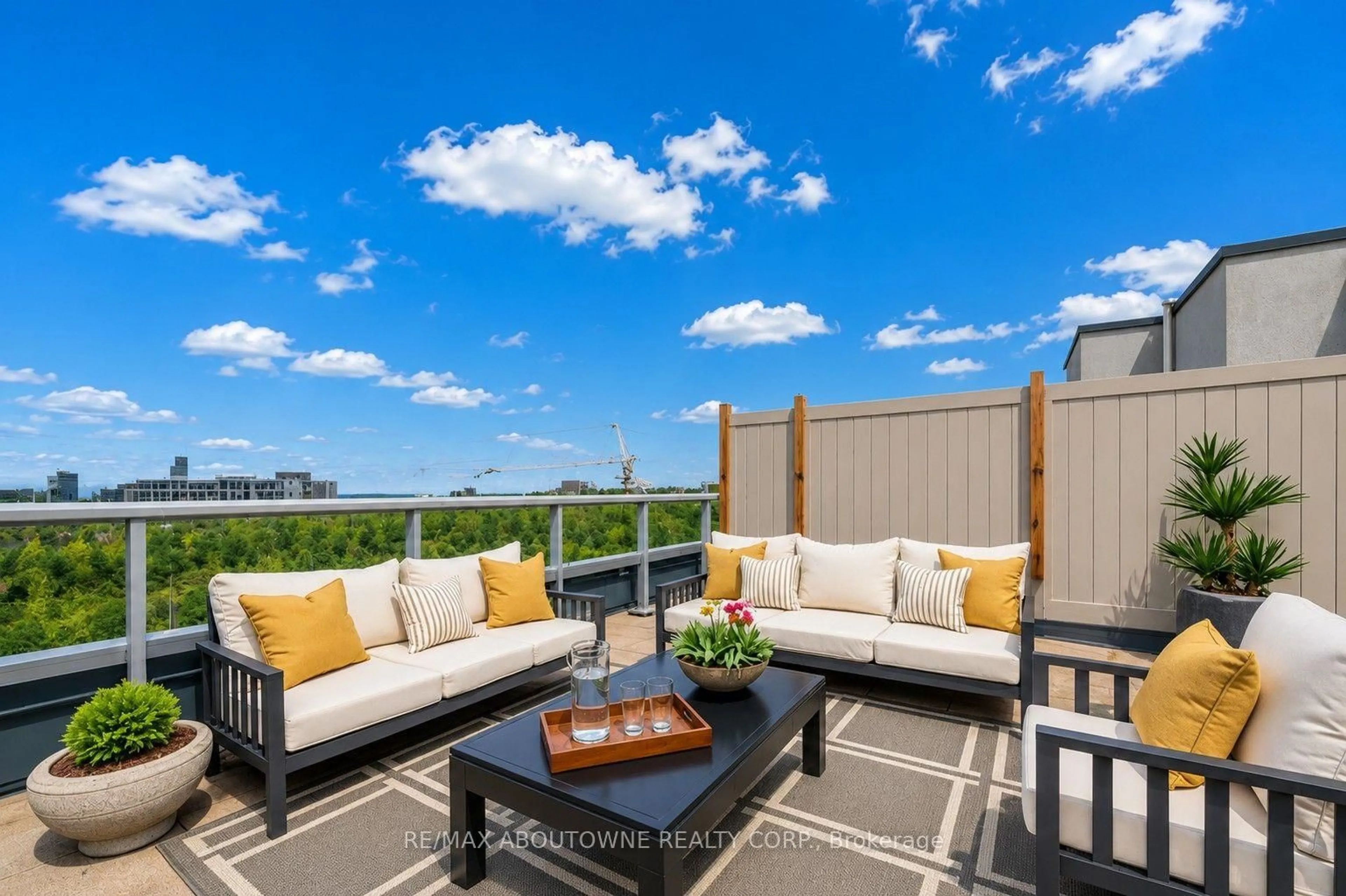 Patio, water/lake/river/ocean view for 3078 Sixth Line #321, Oakville Ontario L6M 1P8