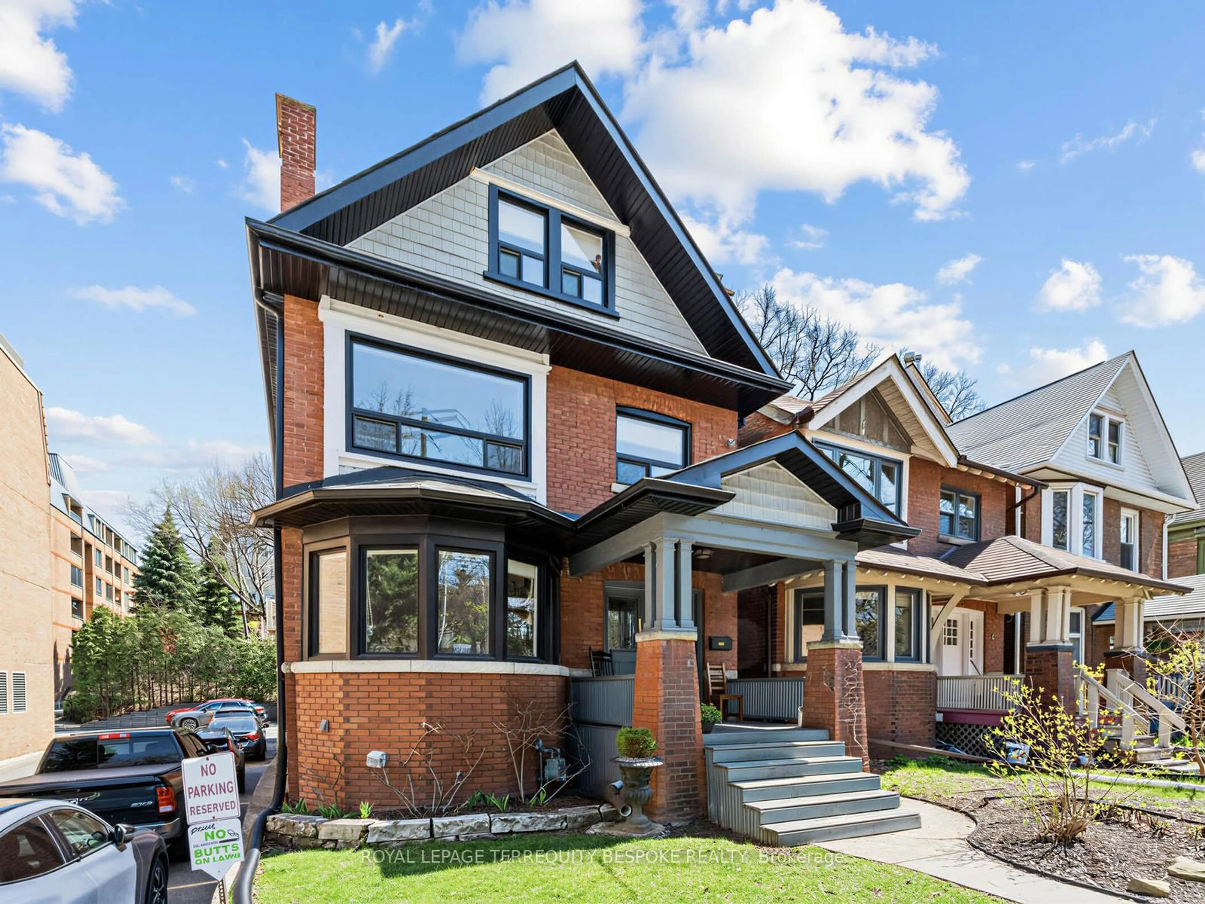 Home with brick exterior material, street for 505 Parkside Dr, Toronto Ontario M6R 2Z9