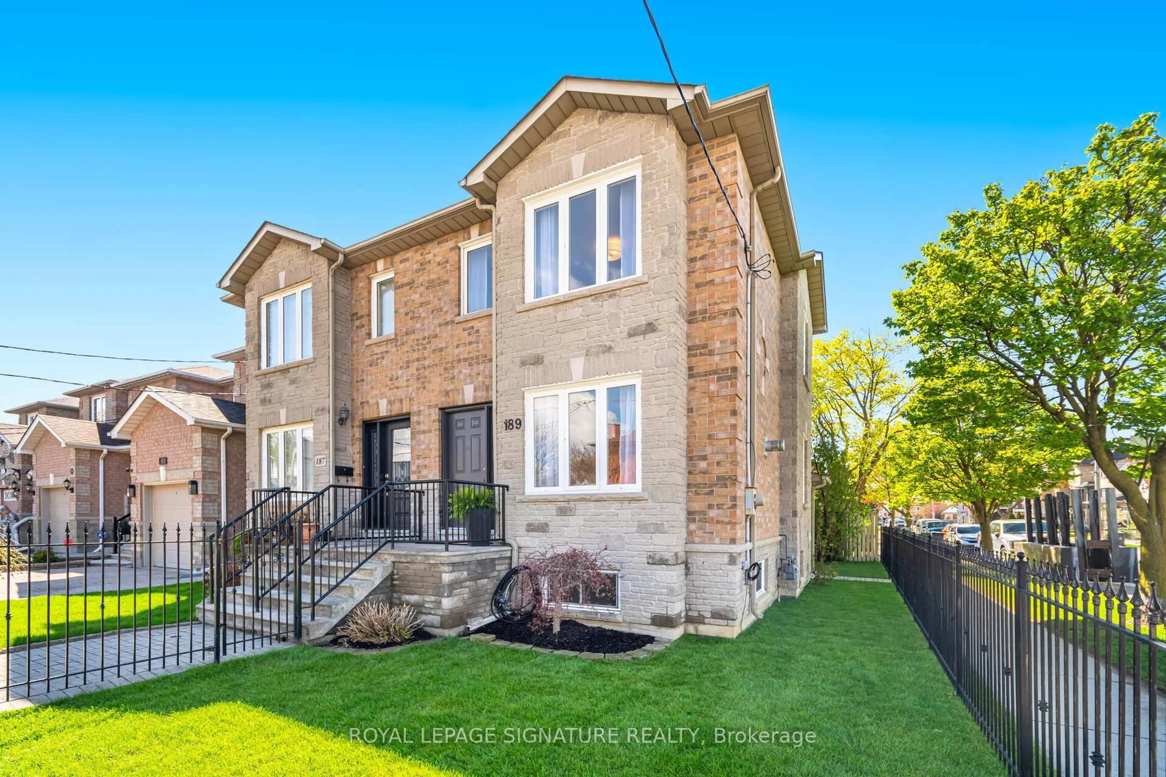 Home with brick exterior material, street for 189 Aileen Ave, Toronto Ontario M6M 1G1