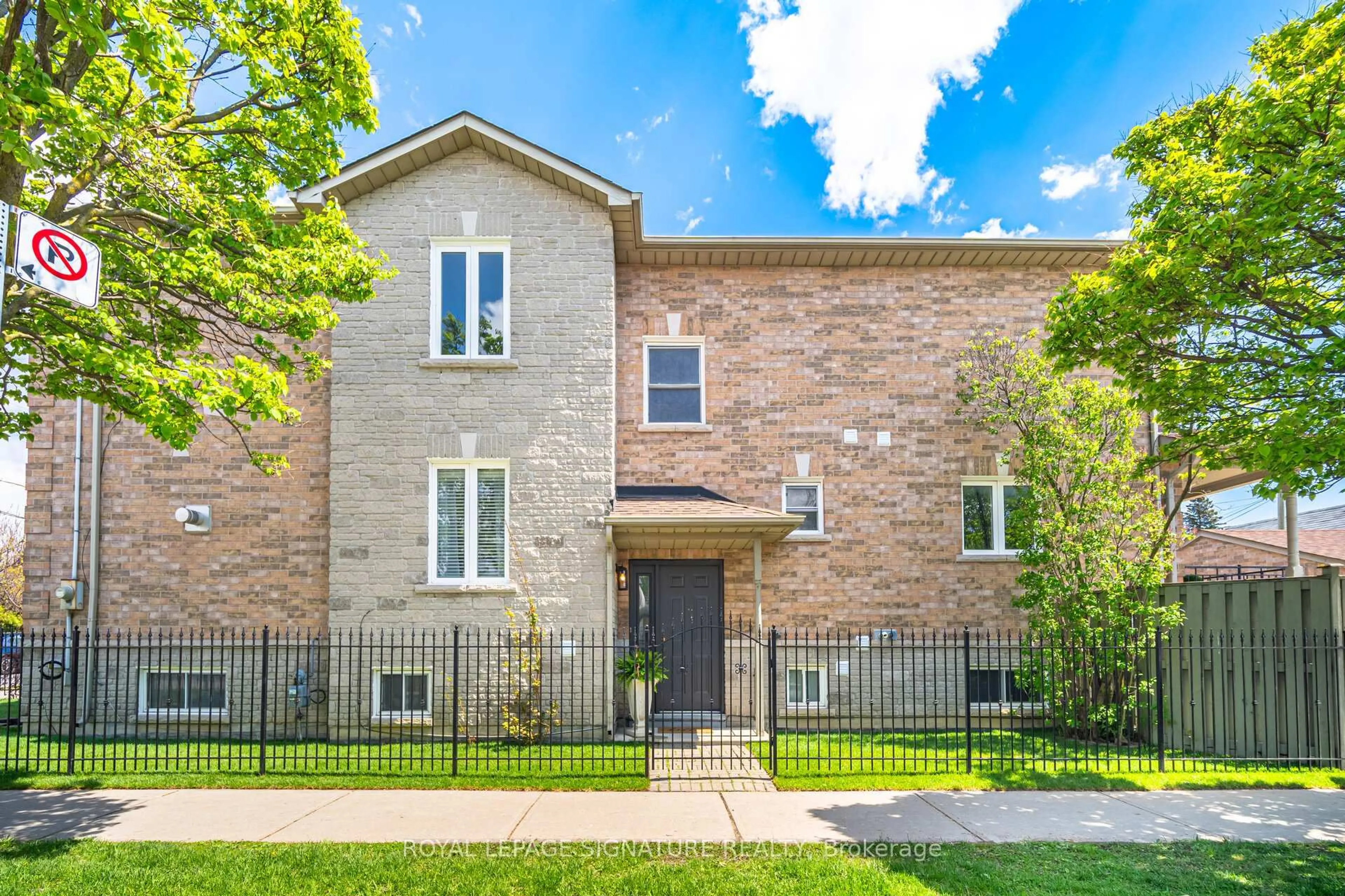 Home with brick exterior material, street for 189 Aileen Ave, Toronto Ontario M6M 1G1