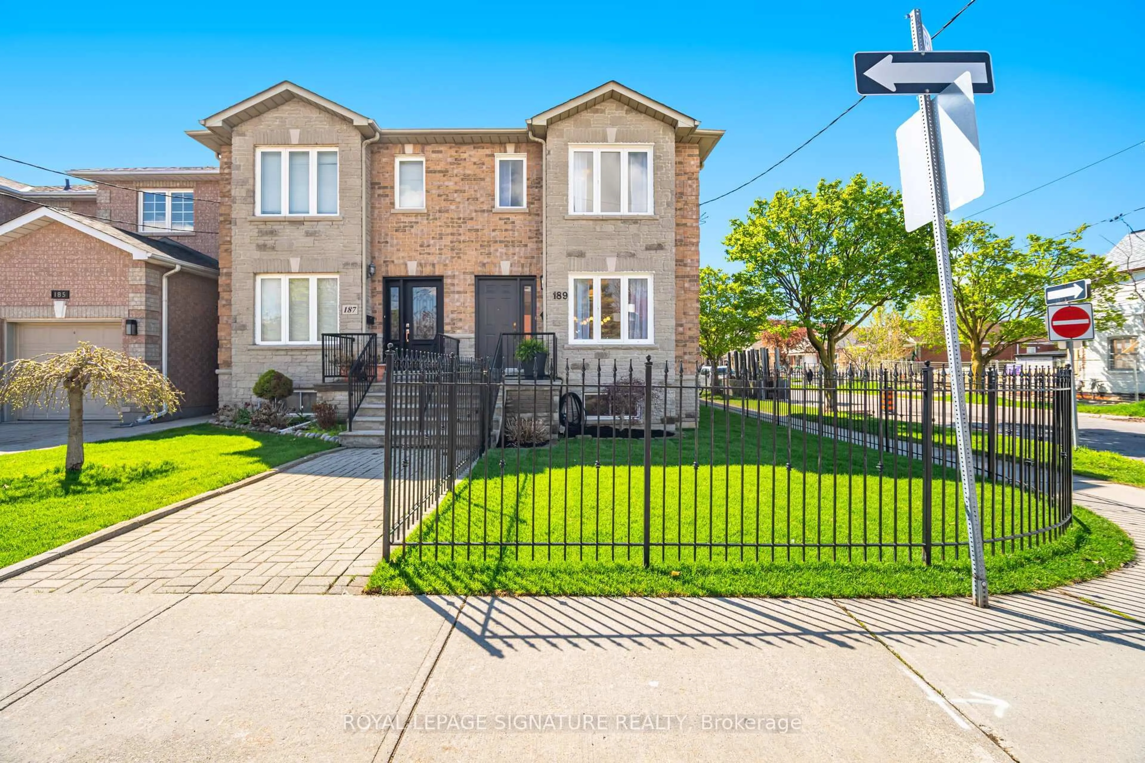 Home with brick exterior material, street for 189 Aileen Ave, Toronto Ontario M6M 1G1