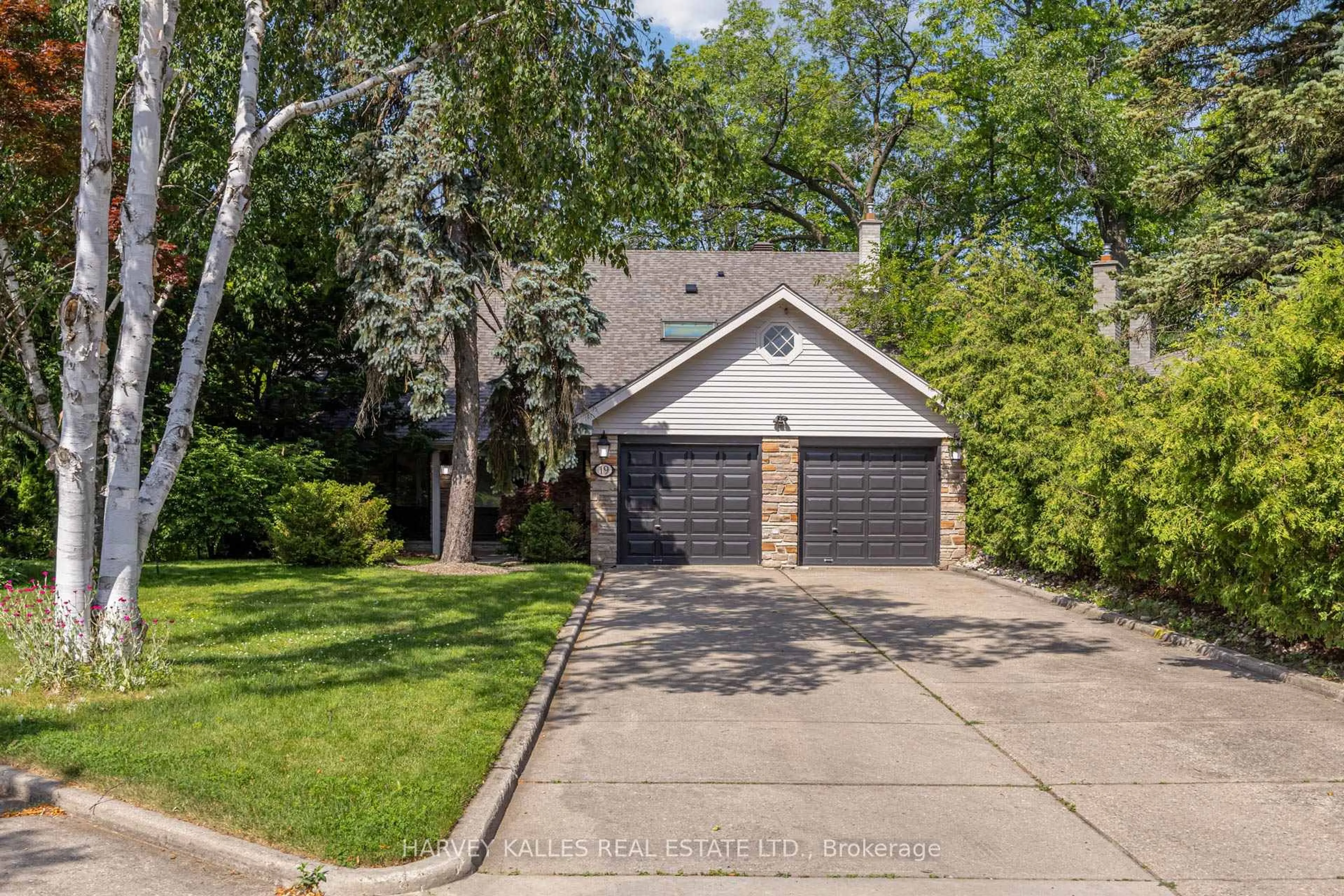 Unknown for 19 Ridgegate Cres, Toronto Ontario M8Y 2C9