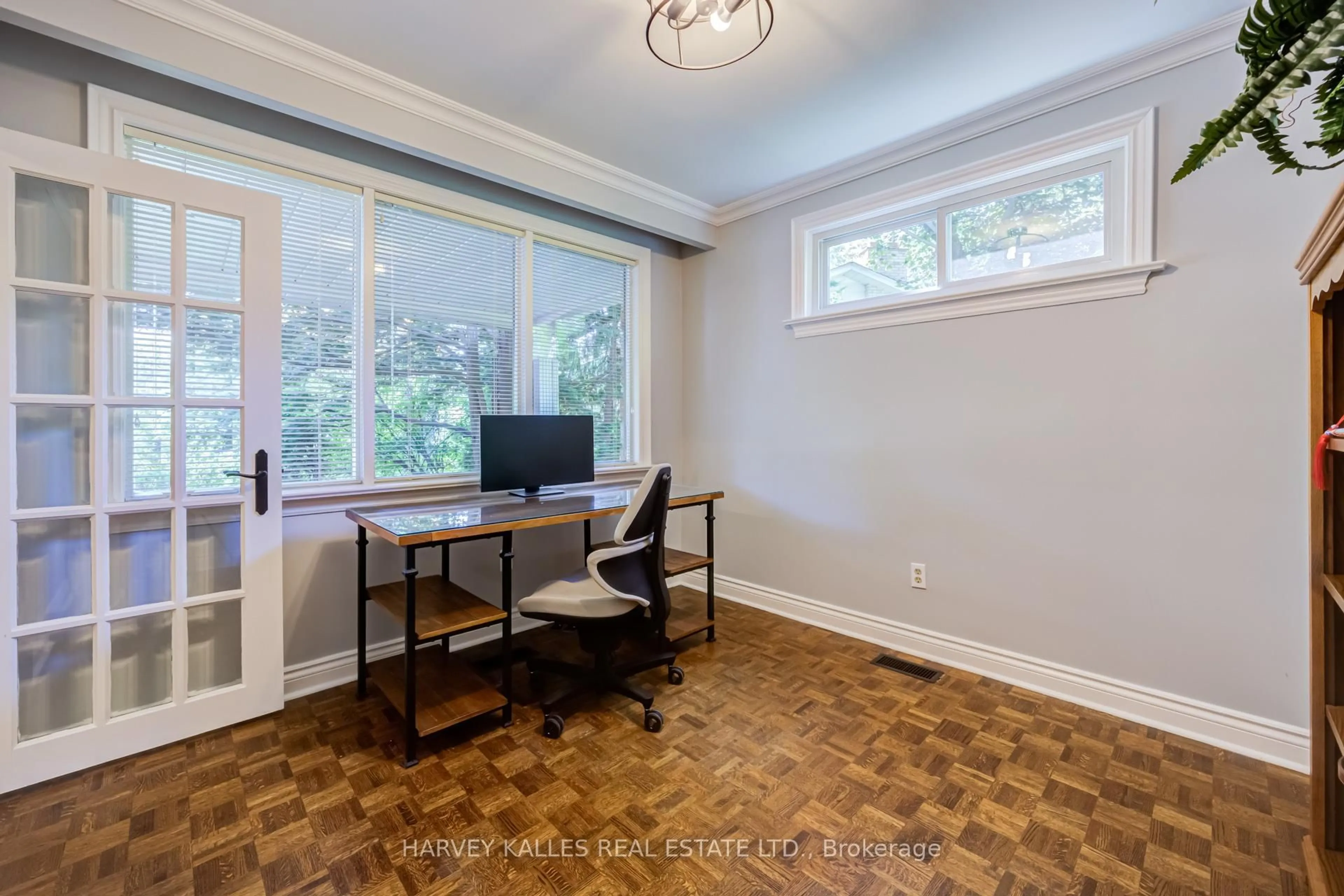 A pic of a room for 19 Ridgegate Cres, Toronto Ontario M8Y 2C9