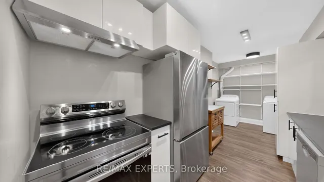 390 Dixon Rd #1703, Toronto 5