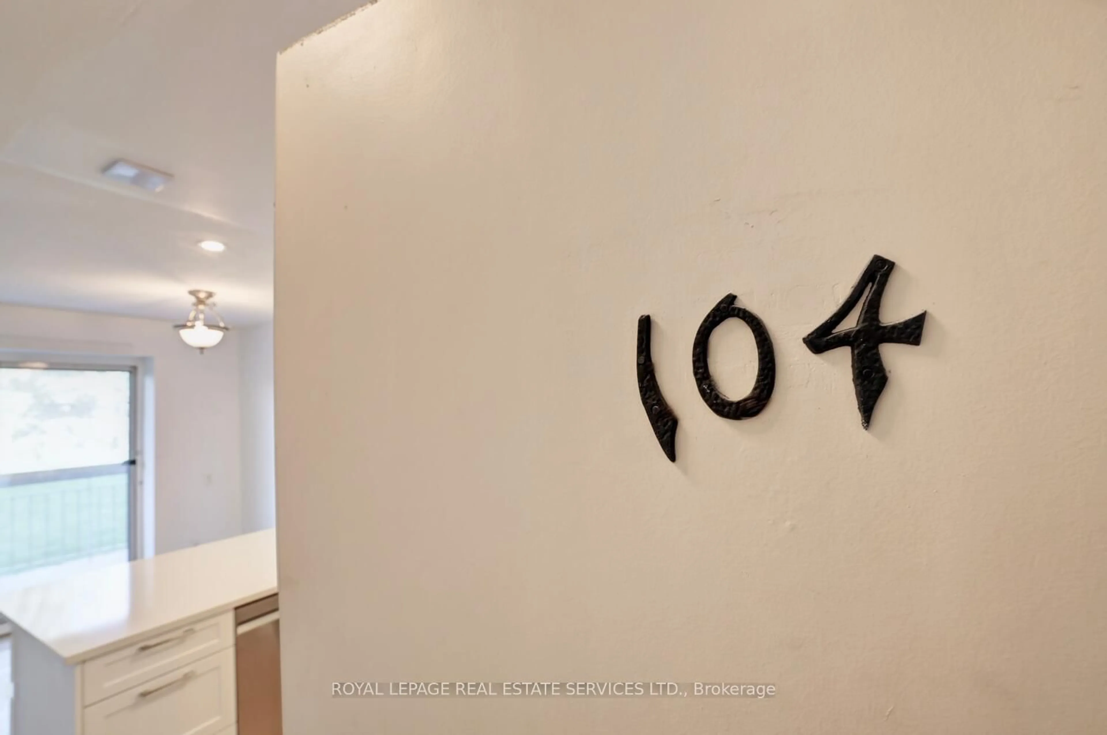 A pic of a room for 41 Lake Shore Dr #104, Toronto Ontario M8V 1Z3