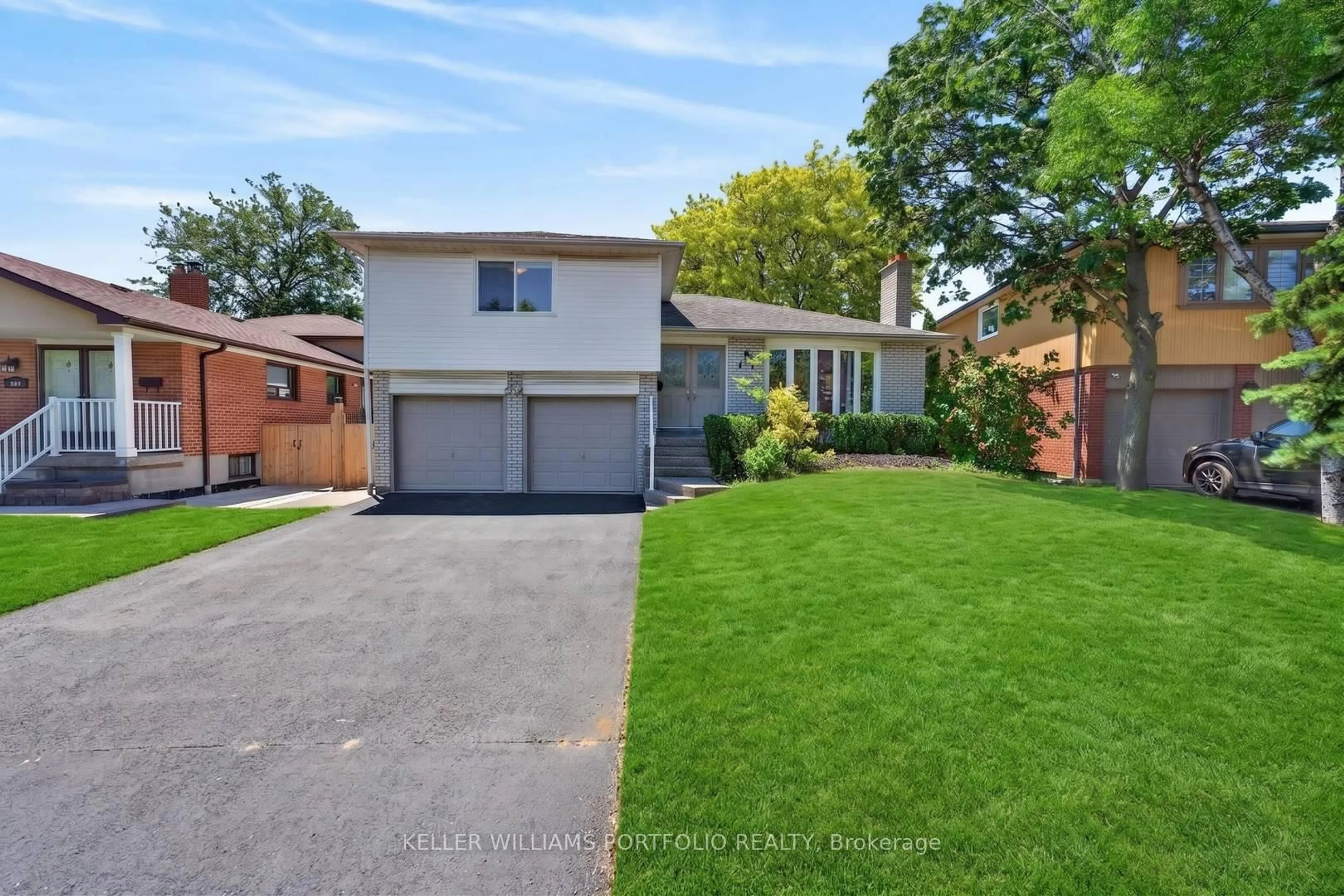 Home with brick exterior material, street for 3310 Havenwood Dr, Mississauga Ontario L4X 2M3