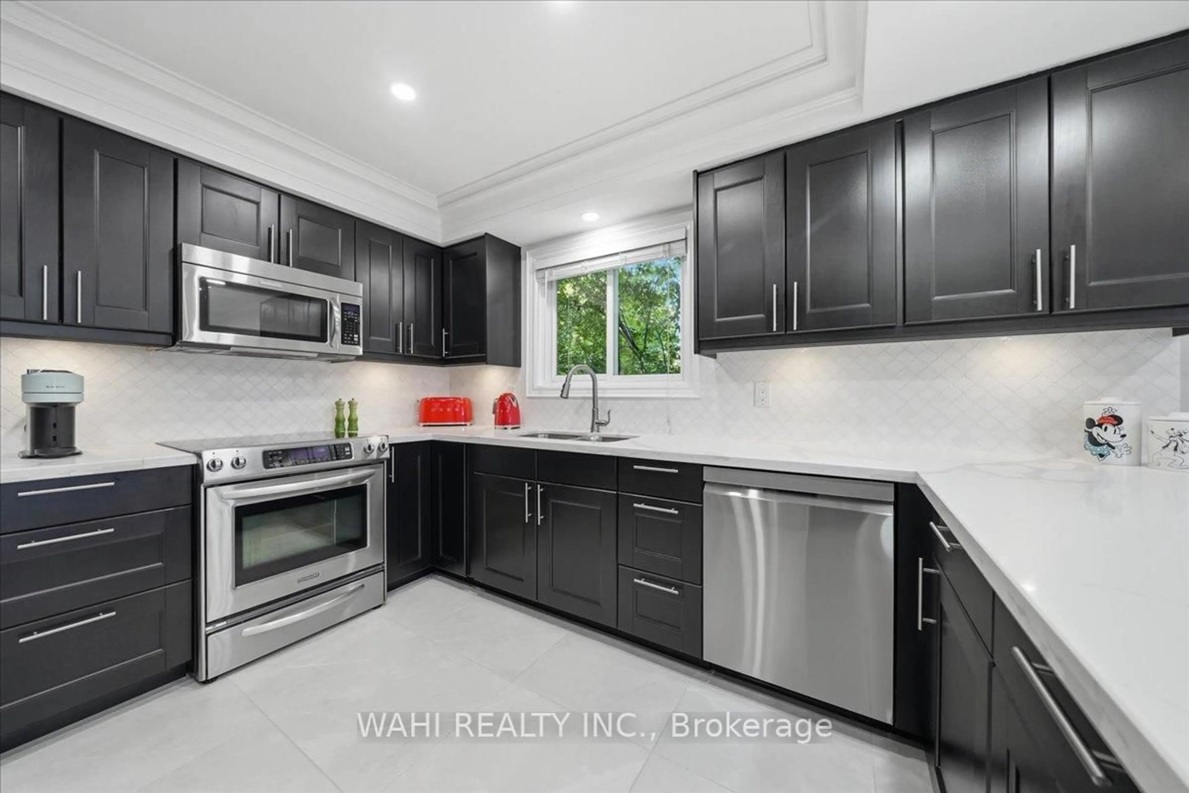 Unknown for 1141 Vicki Lane, Mississauga Ontario L5C 2X9