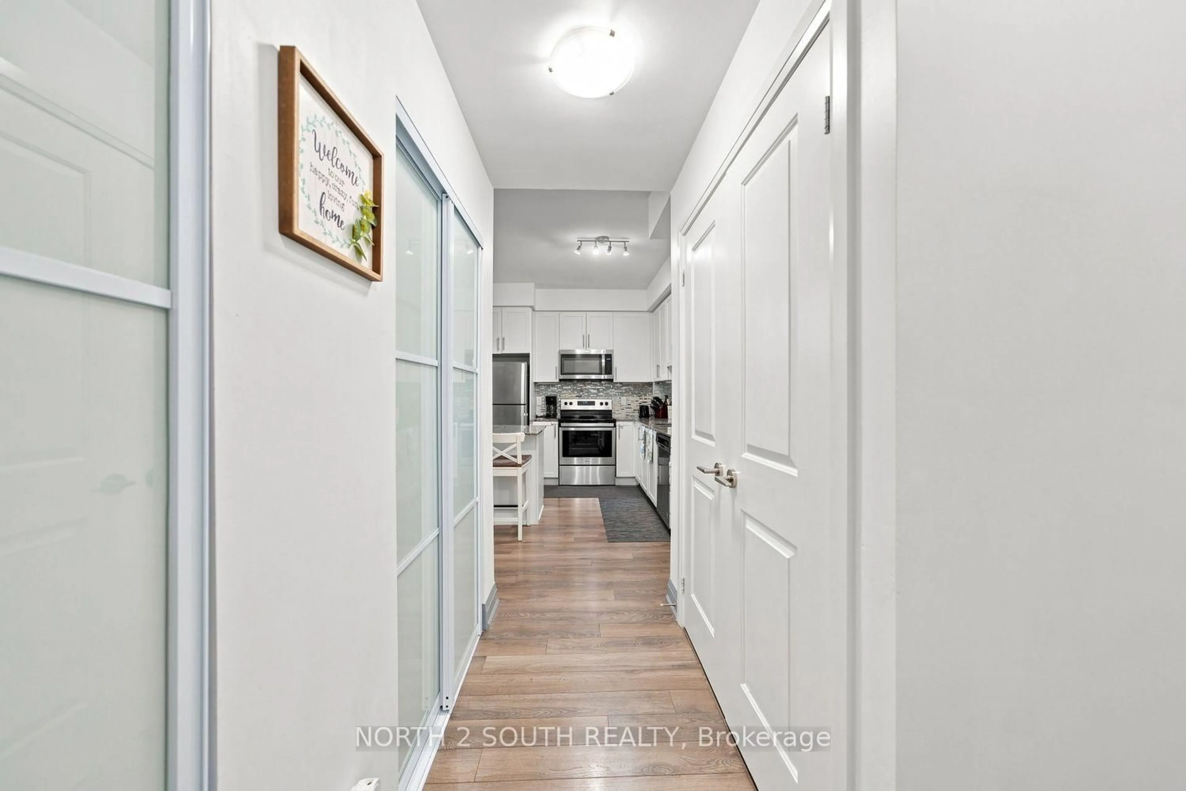 Indoor entryway for 65 Yorkland Blvd #804, Brampton Ontario L6P 1B9