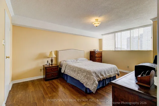 3700 Kaneff Cres #2202, Mississauga 3