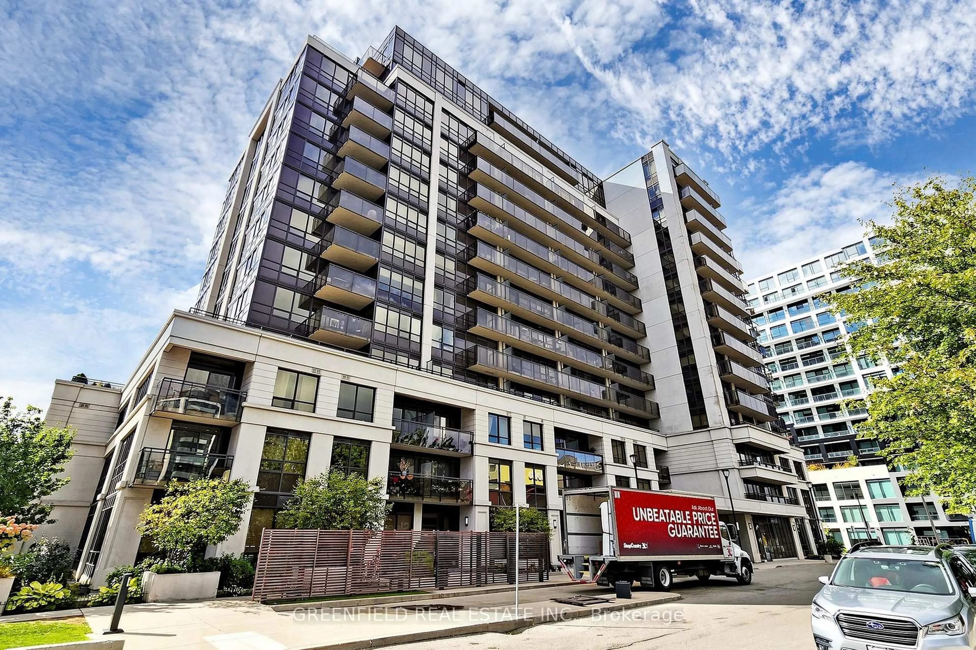 A pic from outside/outdoor area/front of a property/back of a property/a pic from drone, building for 55 De Boers Dr #LPH2, Toronto Ontario M3J 0G5