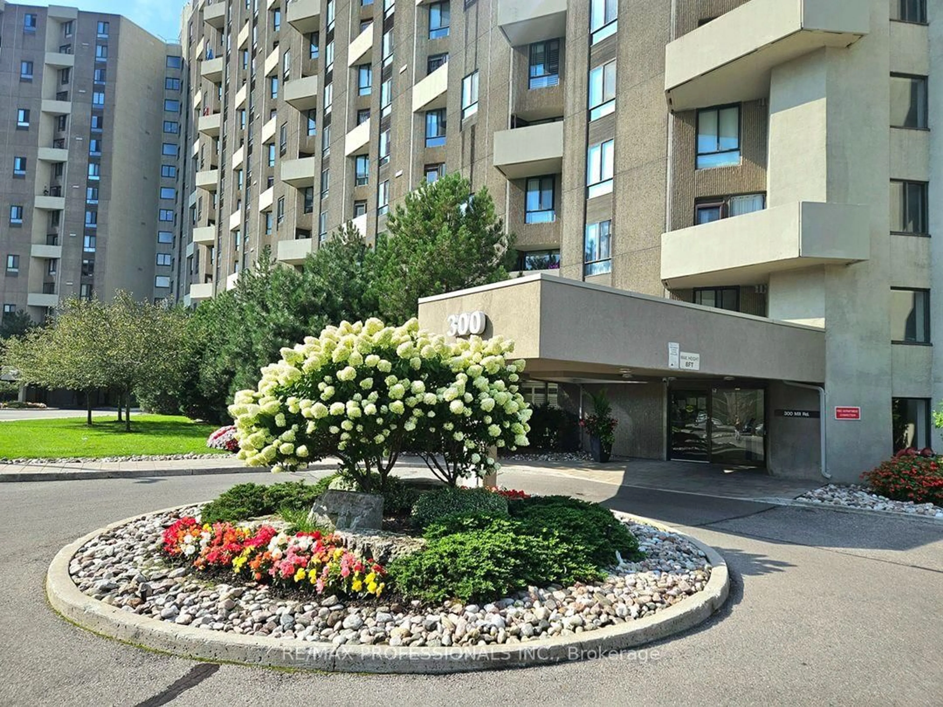 Unknown for 300 Mill Rd #E41, Toronto Ontario M9C 4W7