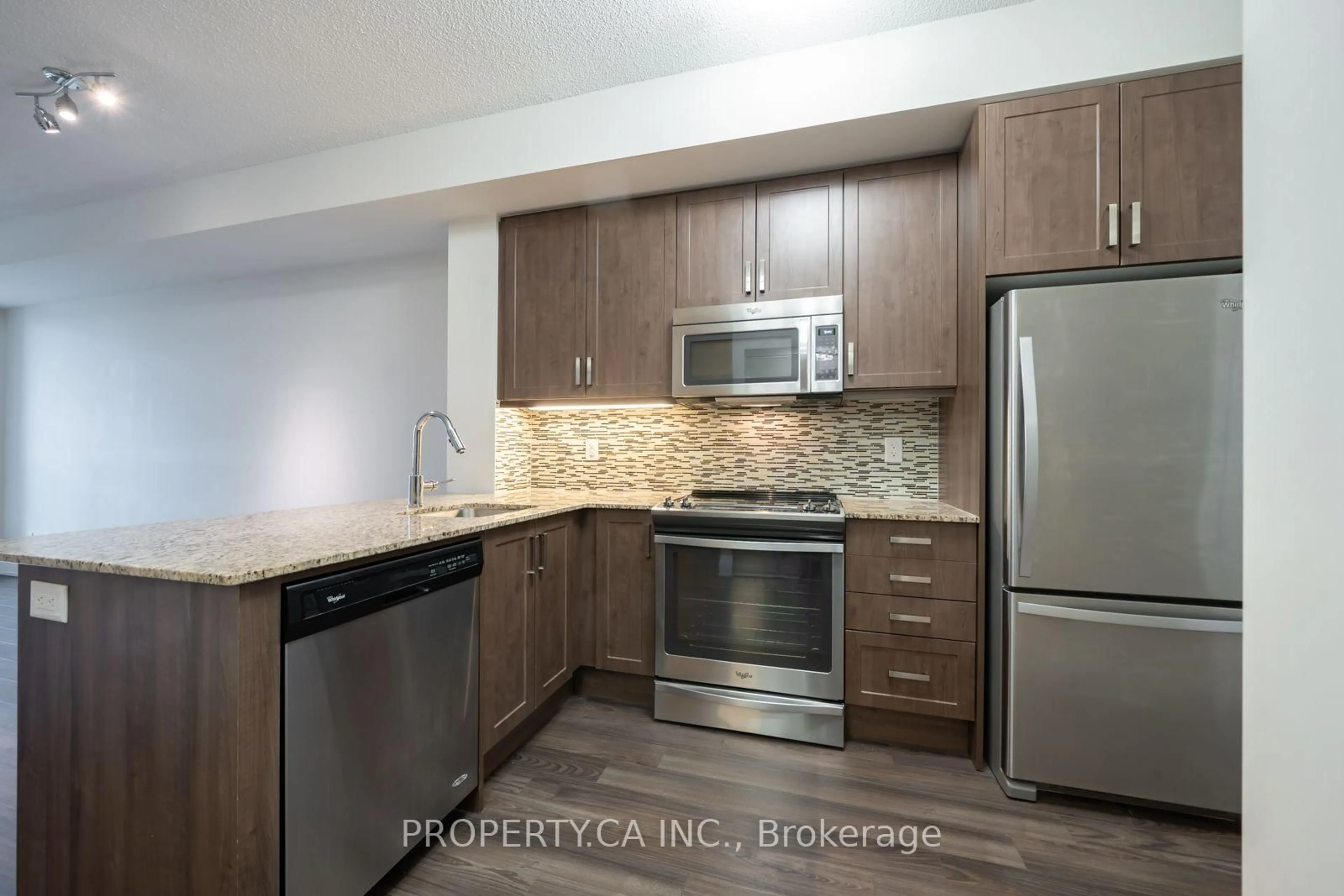 Standard kitchen, unknown for 1 Old Mill Dr #613, Toronto Ontario M6S 0A1