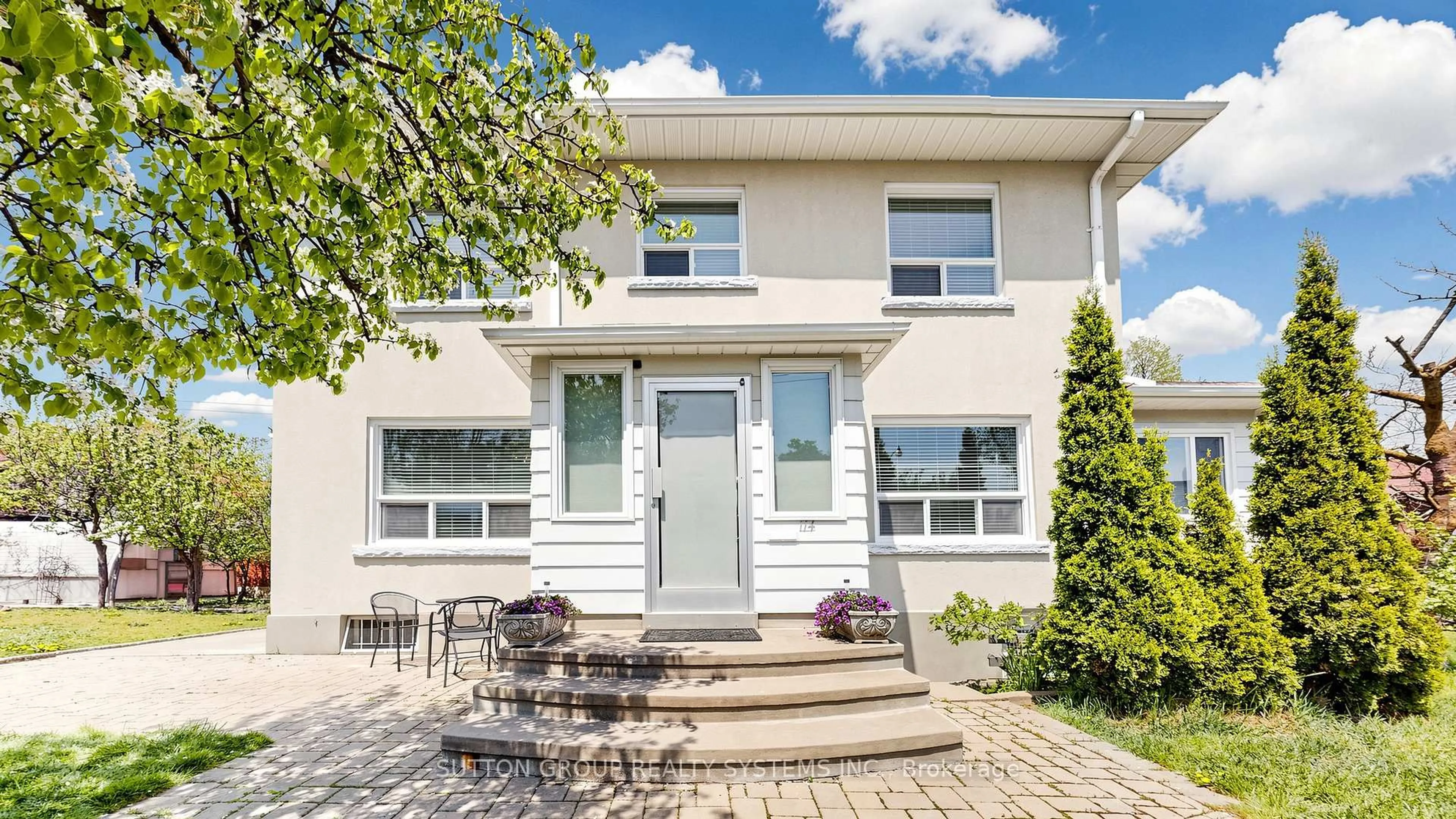 Unknown for 114 Rosemount Ave, Toronto Ontario M6H 2M7