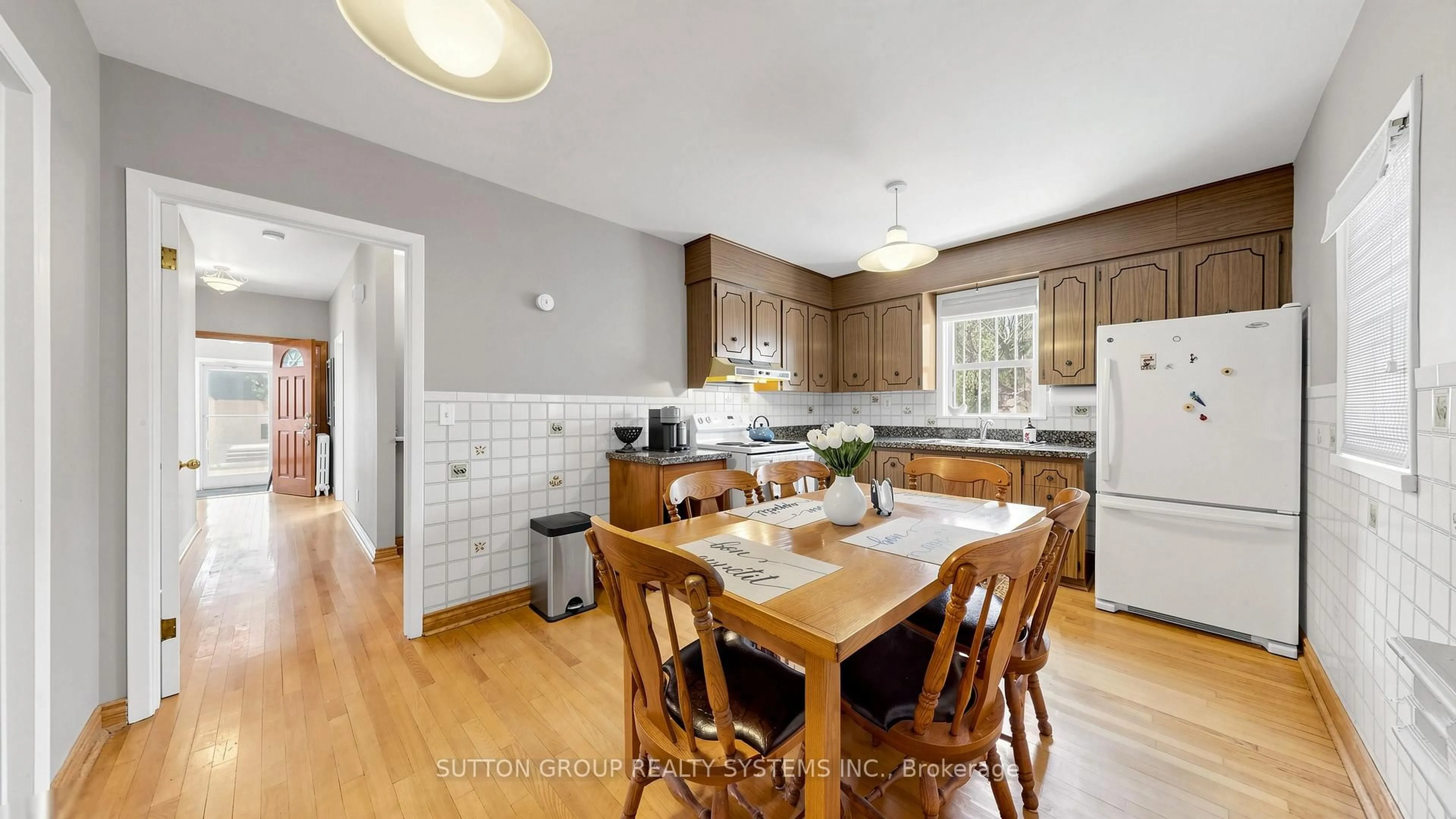 Unknown for 114 Rosemount Ave, Toronto Ontario M6H 2M7