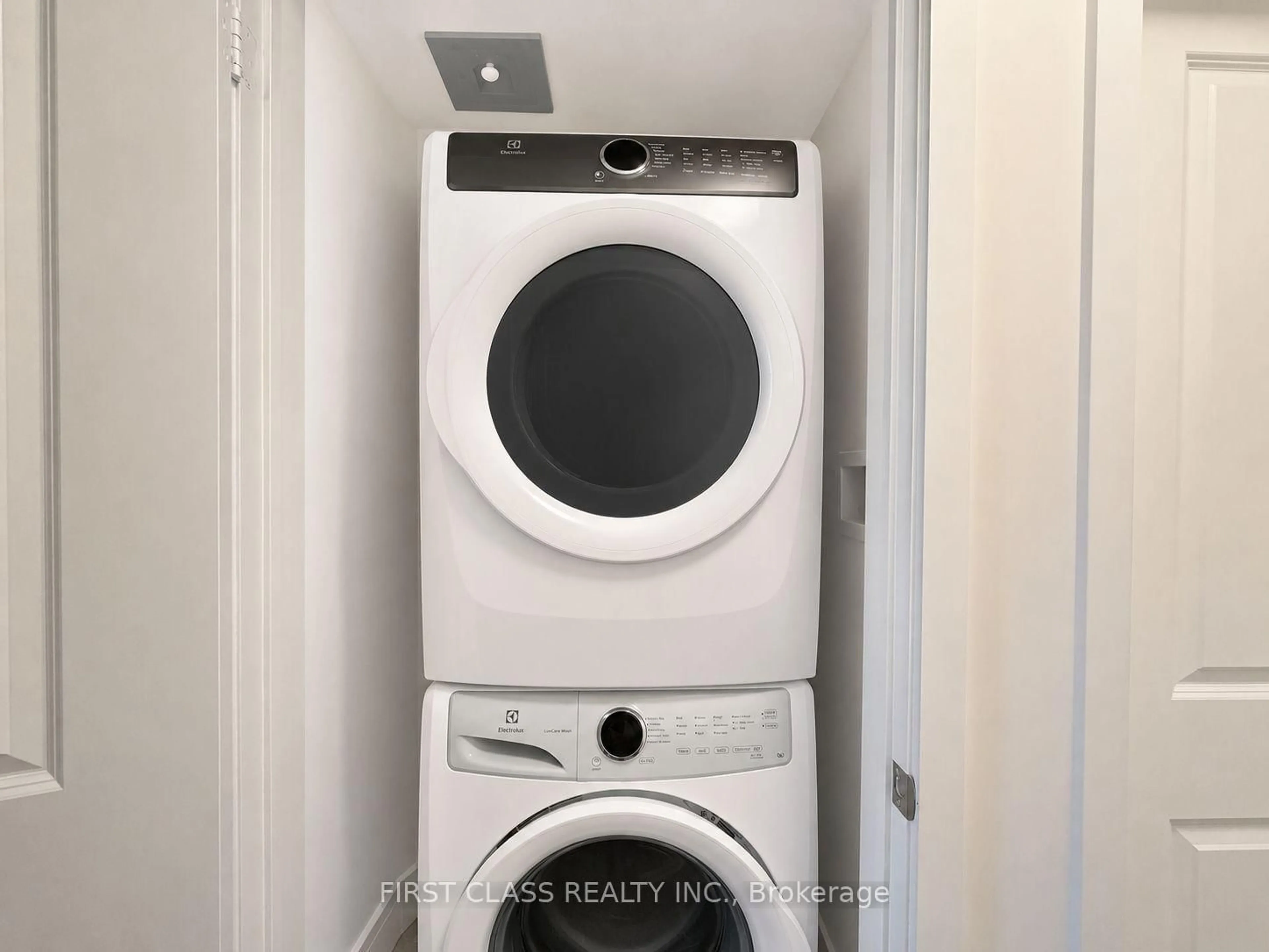 Laundry room for 155 Downsview Park Blvd #209, Toronto Ontario M3K 2C5