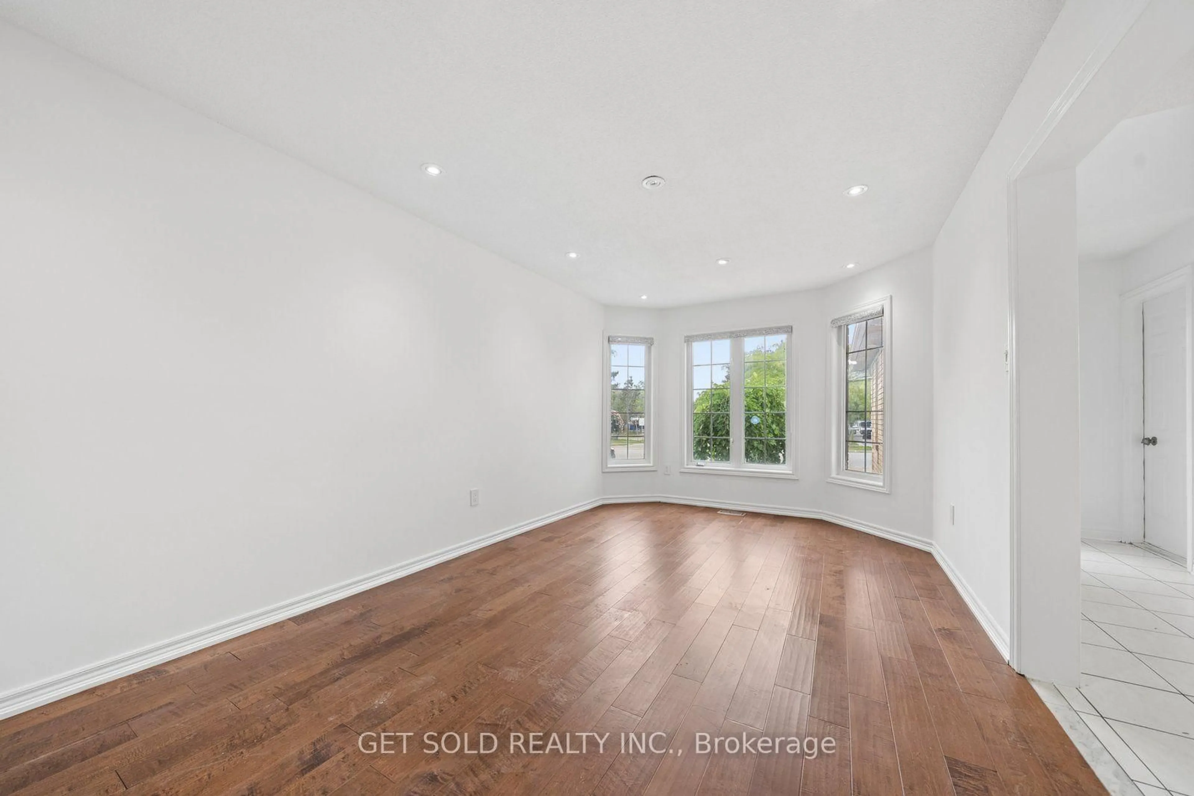 A pic of a room for 57 Oaklea Blvd, Brampton Ontario L6Y 4W7