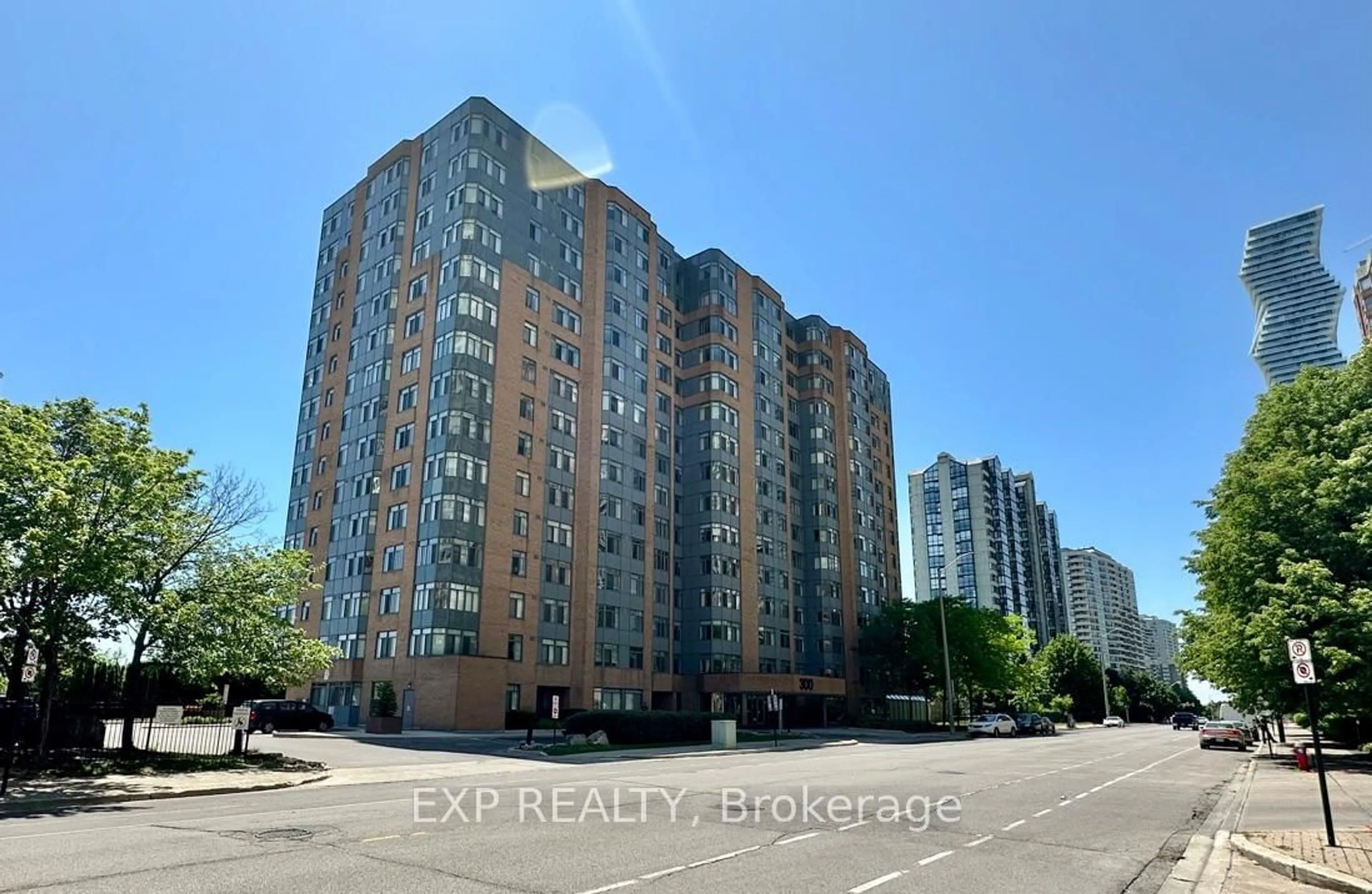 Unknown for 300 Webb Dr #303, Mississauga Ontario L5B 3W3