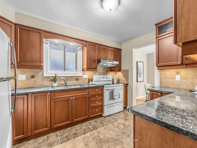 6 Elmvale Ave, Brampton 5