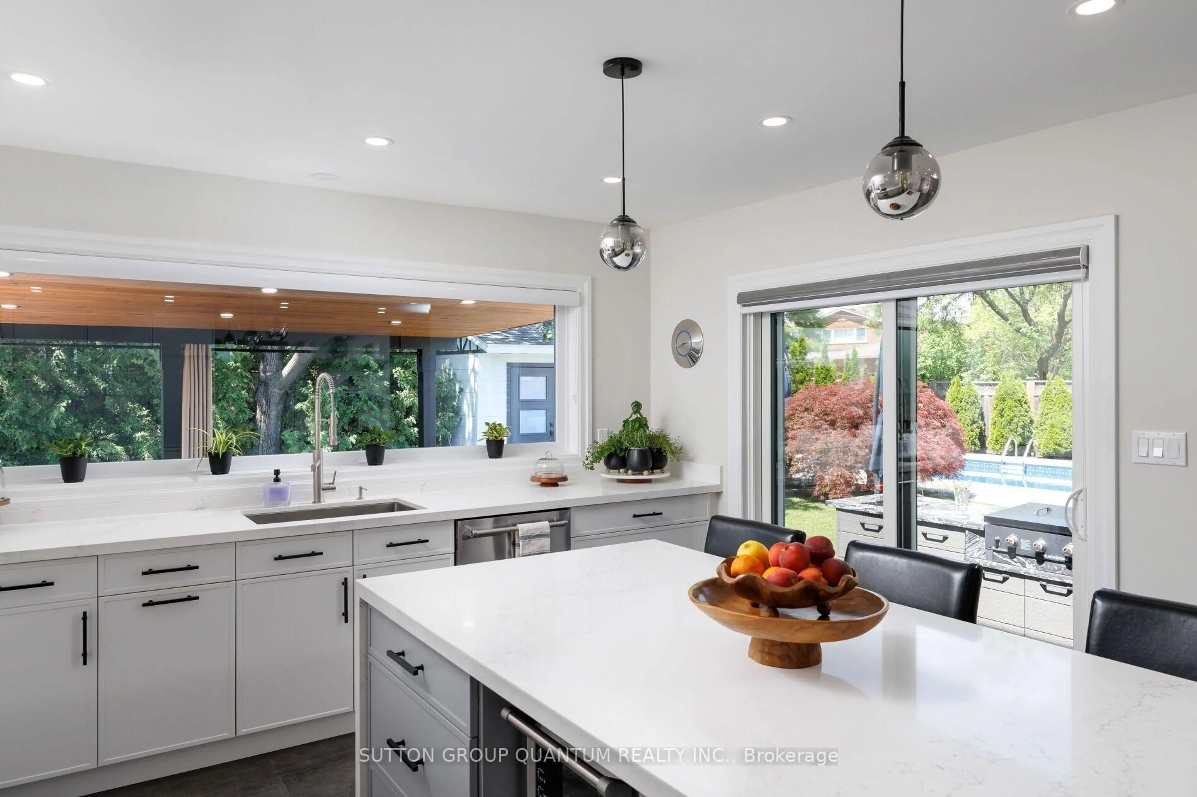 Contemporary kitchen, ceramic/tile floor for 1883 Bough Beeches Blvd, Mississauga Ontario L4W 2J8