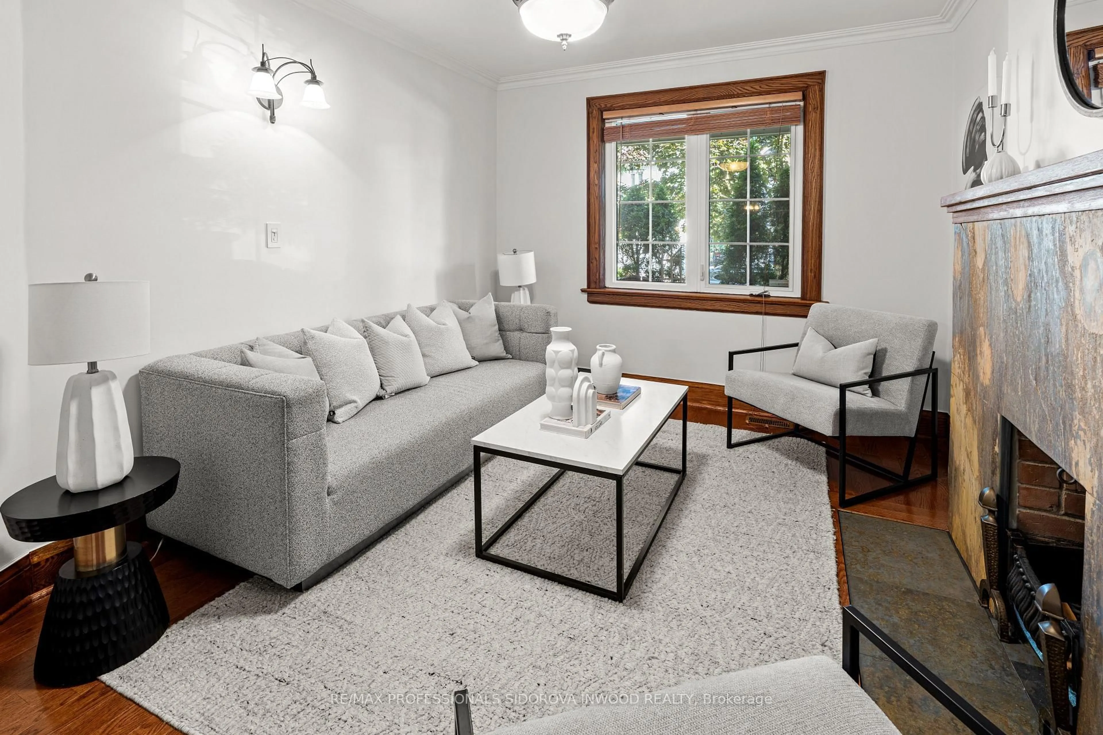 Living room with furniture, unknown for 11 Winfield Ave, Toronto Ontario M6S 2J7