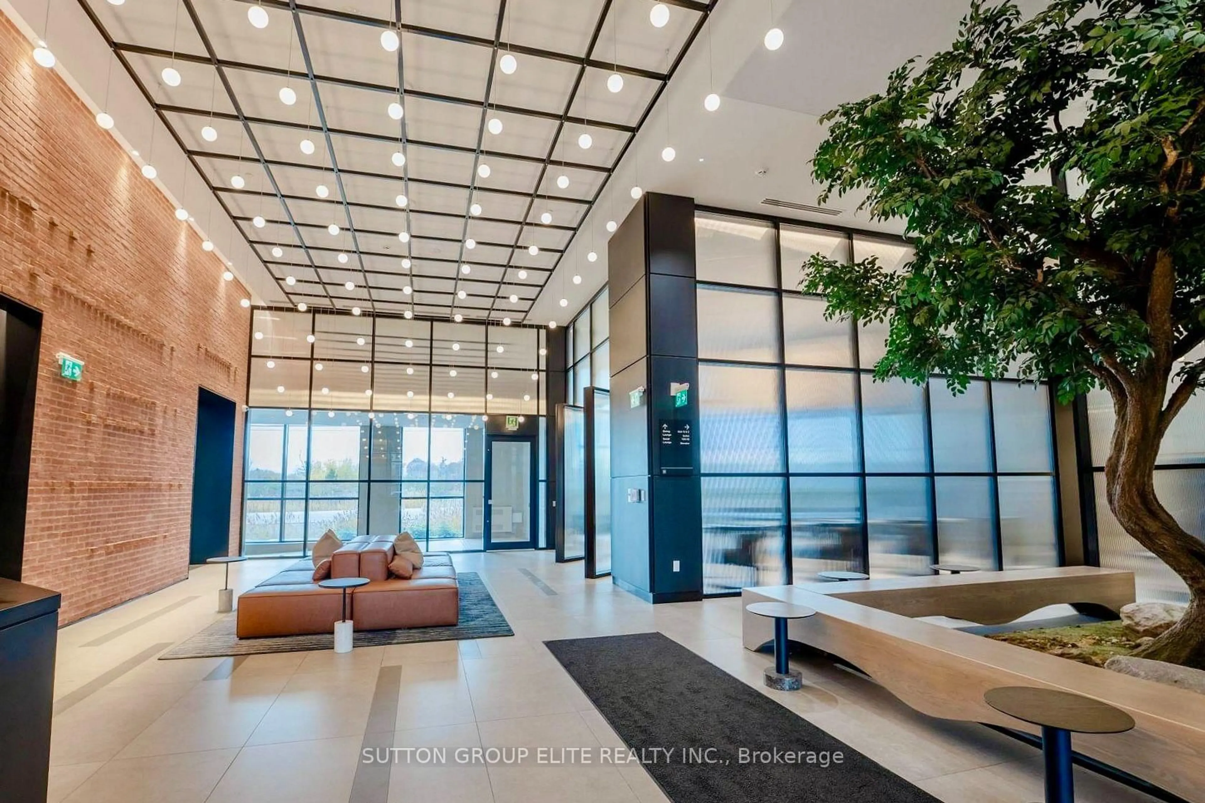 Indoor foyer for 3220 William Coltson Ave #710, Oakville Ontario L6H 7X9