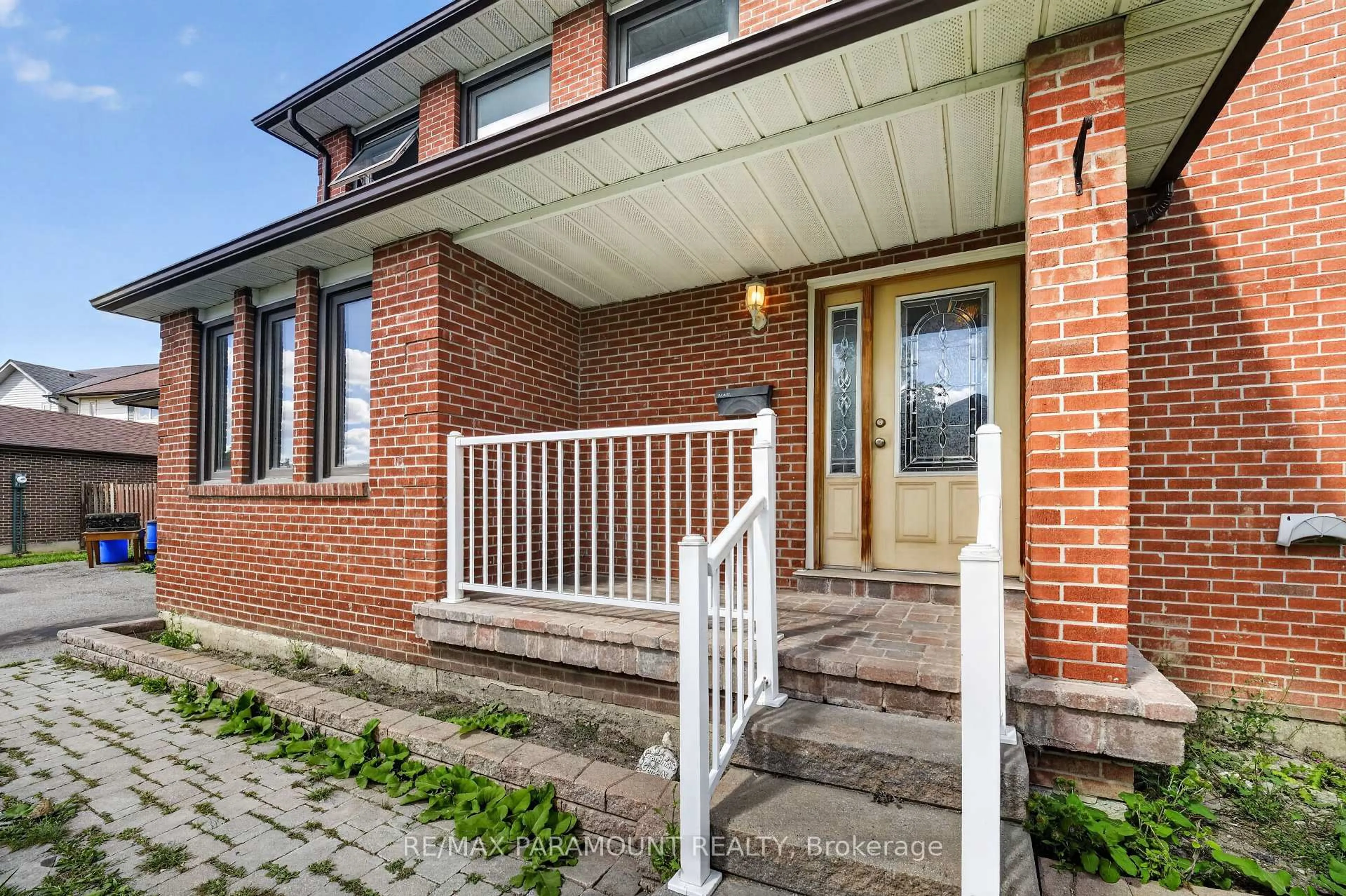 Home with brick exterior material, street for 177 Weybridge Tr, Brampton Ontario L6V 3S6