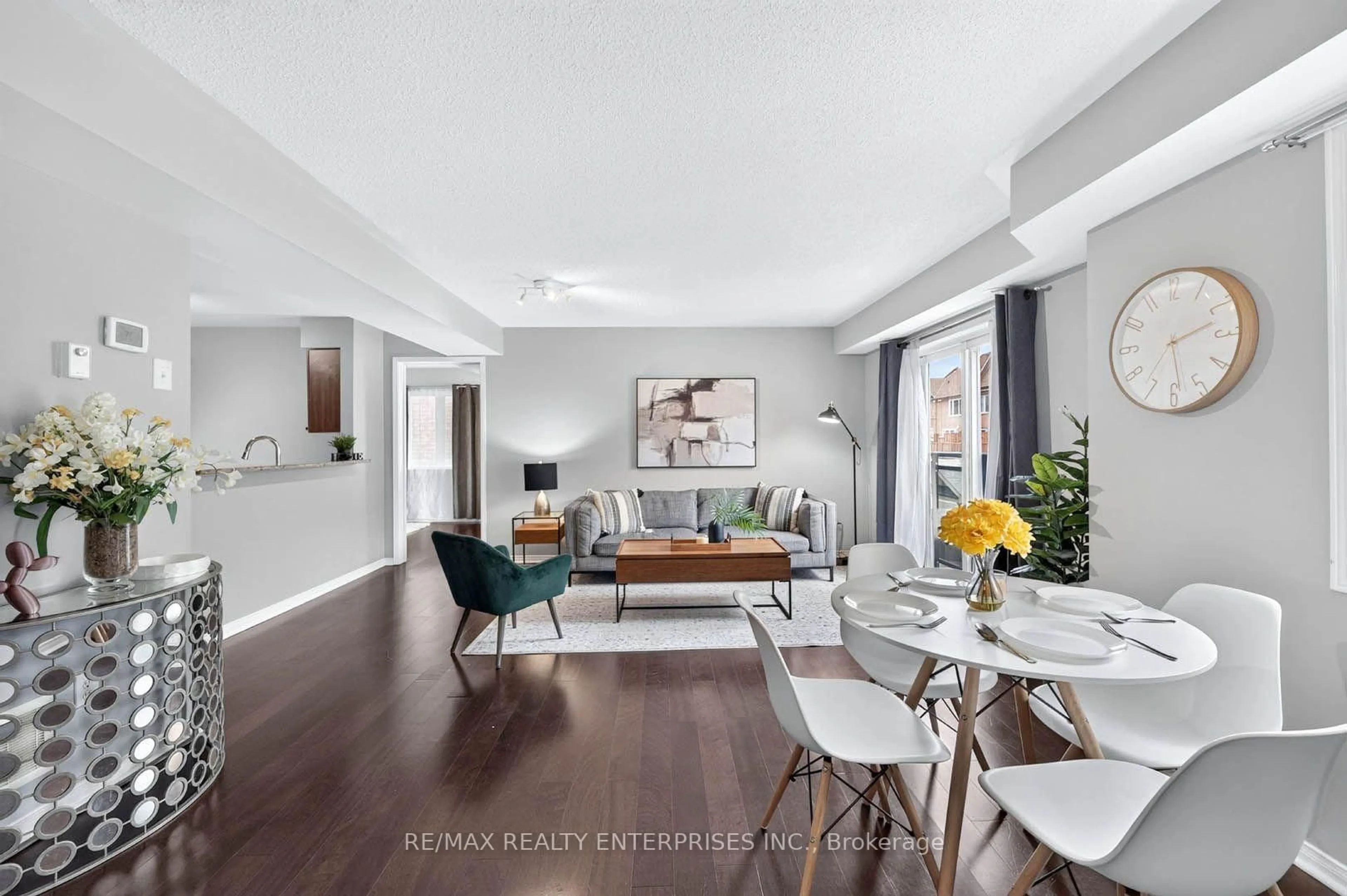 Living room with furniture, unknown for 4975 Southampton Dr #145, Mississauga Ontario L5M 8C8