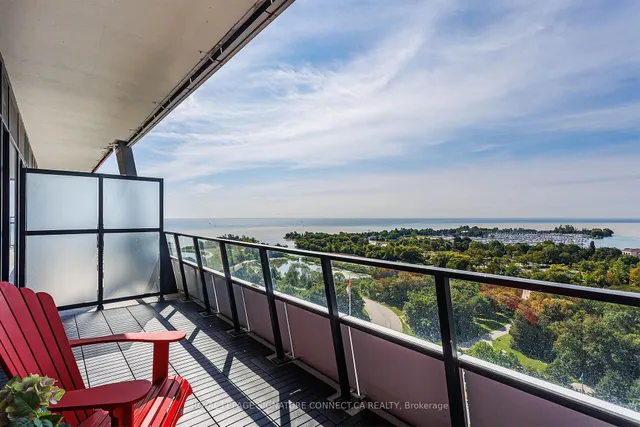 30 Shore Breeze Dr #1319, Toronto 2