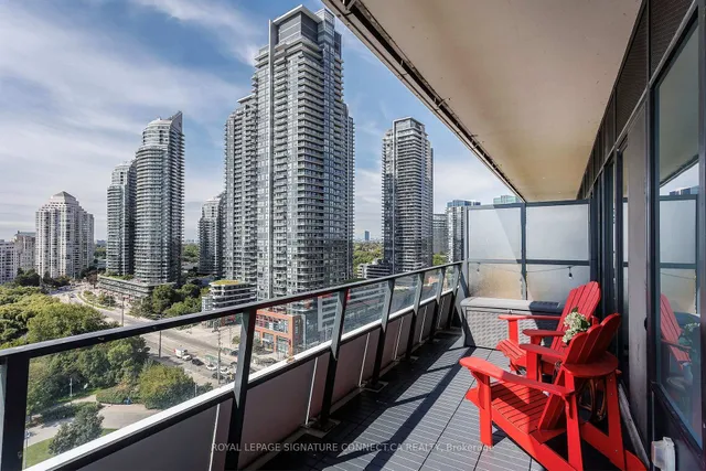 30 Shore Breeze Dr #1319, Toronto 3