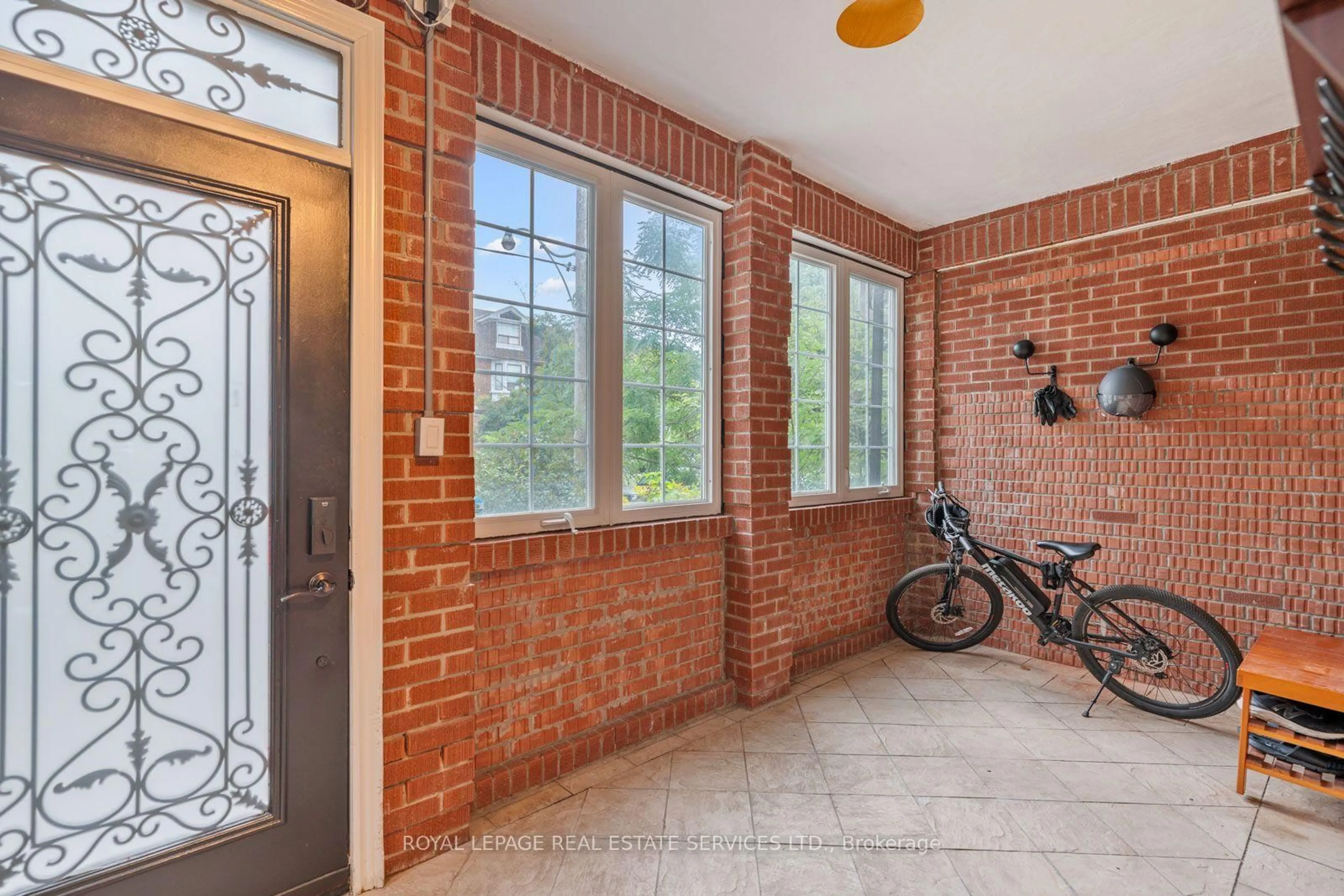 Indoor entryway for 58 Pauline Ave, Toronto Ontario M6H 3M8