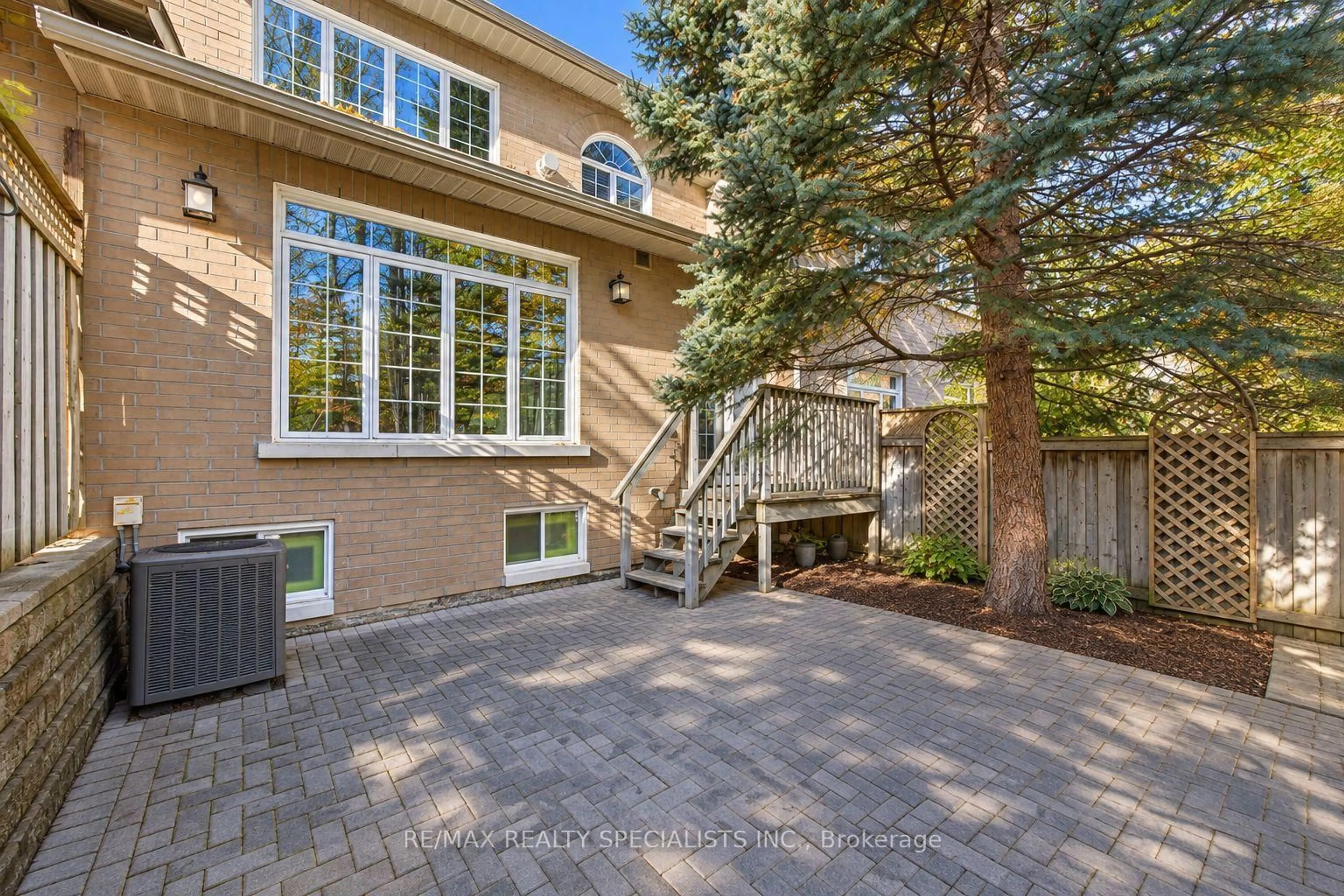 Home with brick exterior material, street for 2000 The Collegeway #35, Mississauga Ontario L5L 5Y9