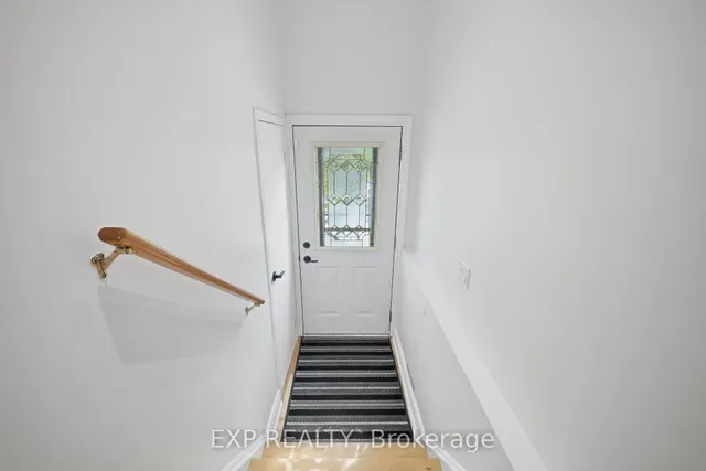157 Moregate Cres, Brampton 5