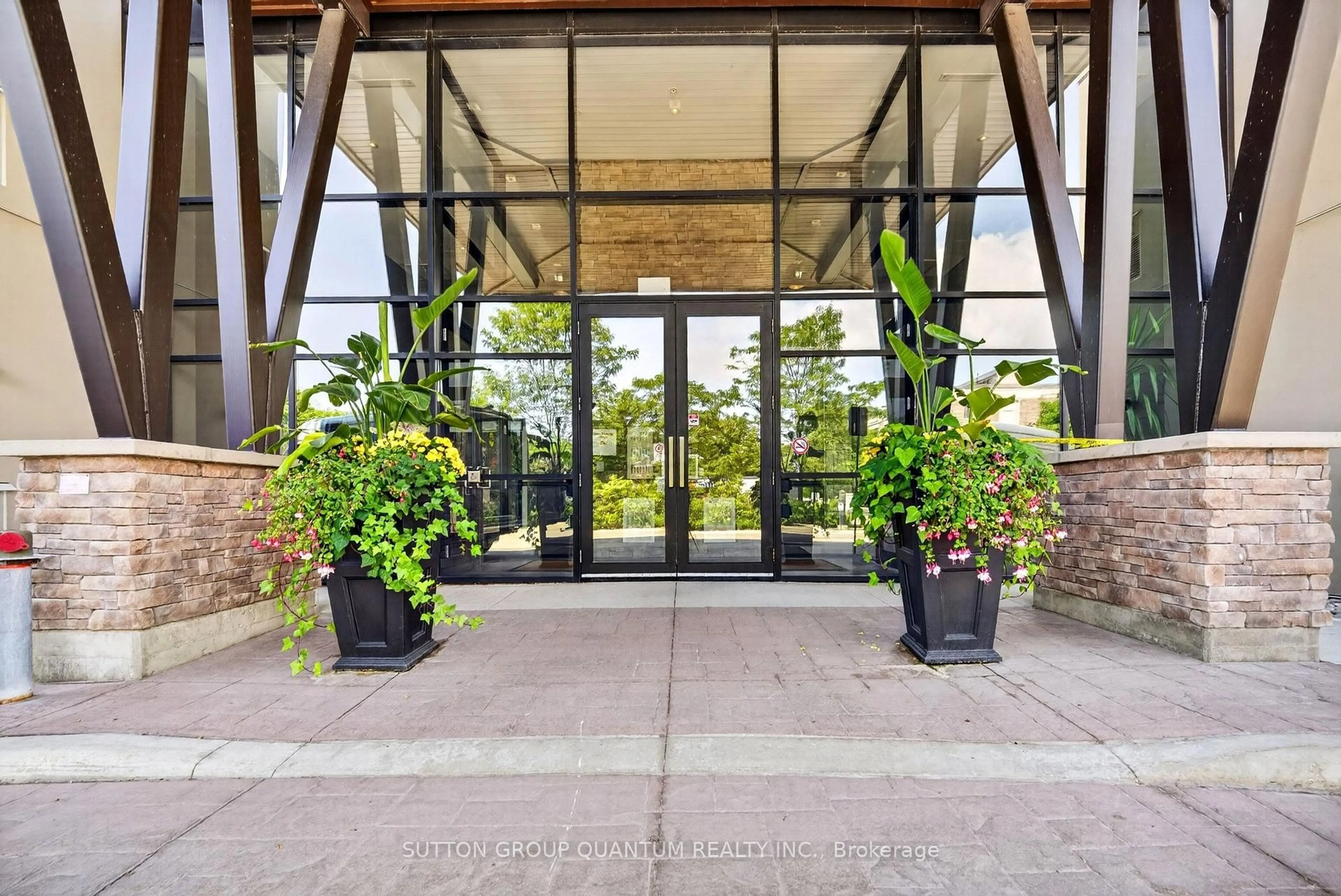 Unknown for 128 Garden Dr #214, Oakville Ontario L6K 0H7