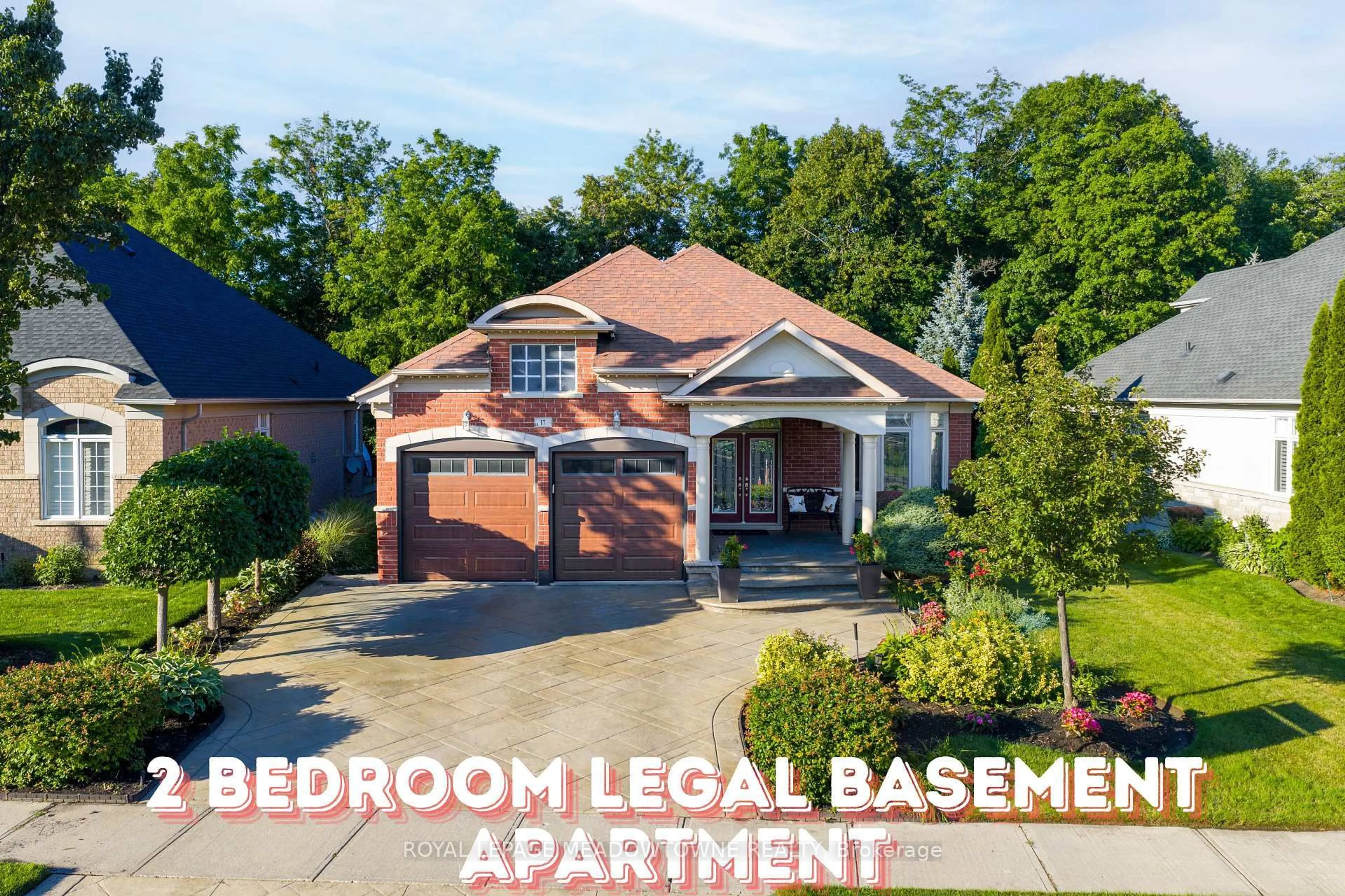 A pic from outside/outdoor area/front of a property/back of a property/a pic from drone, street for 17 Mcnutt St, Brampton Ontario L6Y 5L3