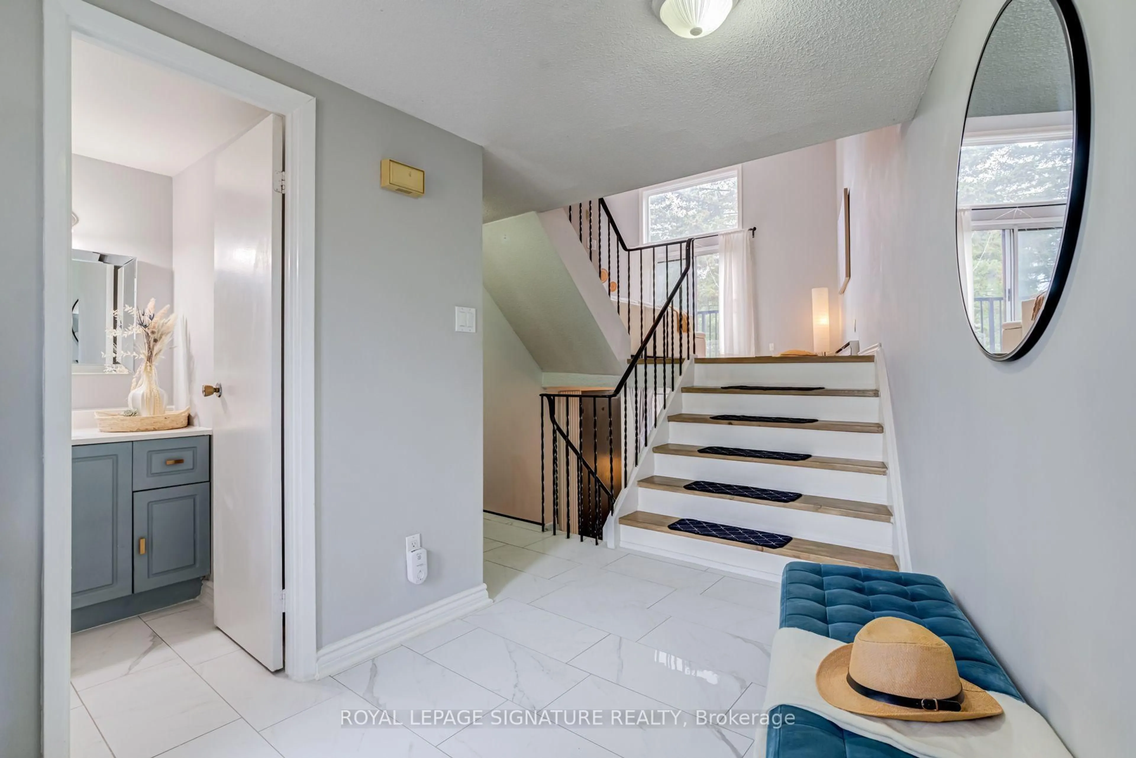 Unknown for 7251 Copenhagen Rd #16, Mississauga Ontario L5N 2H6