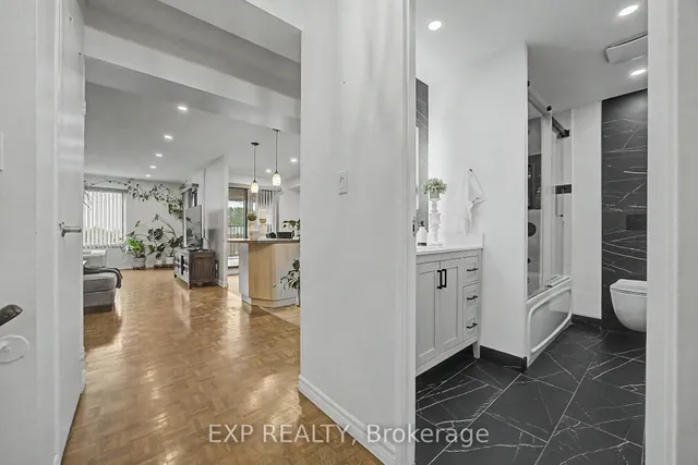 1000 Cedarglen Gate #501, Mississauga 5