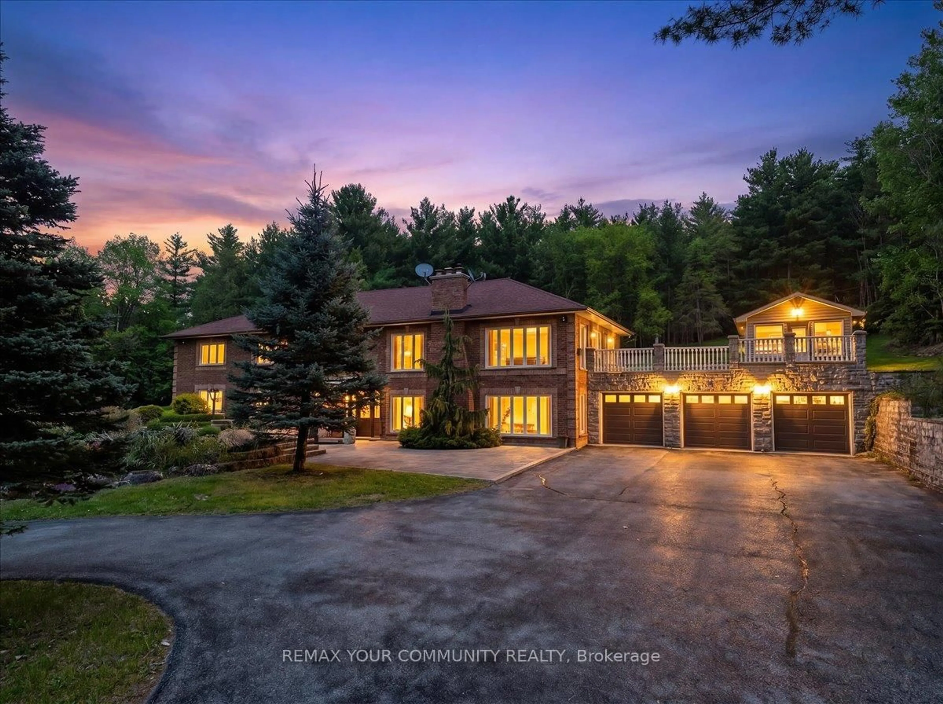 A pic from outside/outdoor area/front of a property/back of a property/a pic from drone, unknown for 8339 Finnerty Sdrd, Caledon Ontario L0N 1E0