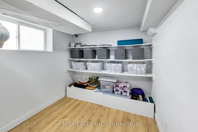 25 Ronald Ave, Toronto 5