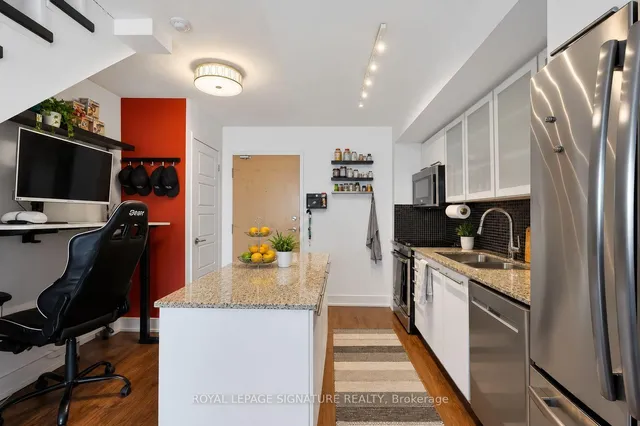 1040 The Queensway #917, Toronto 3