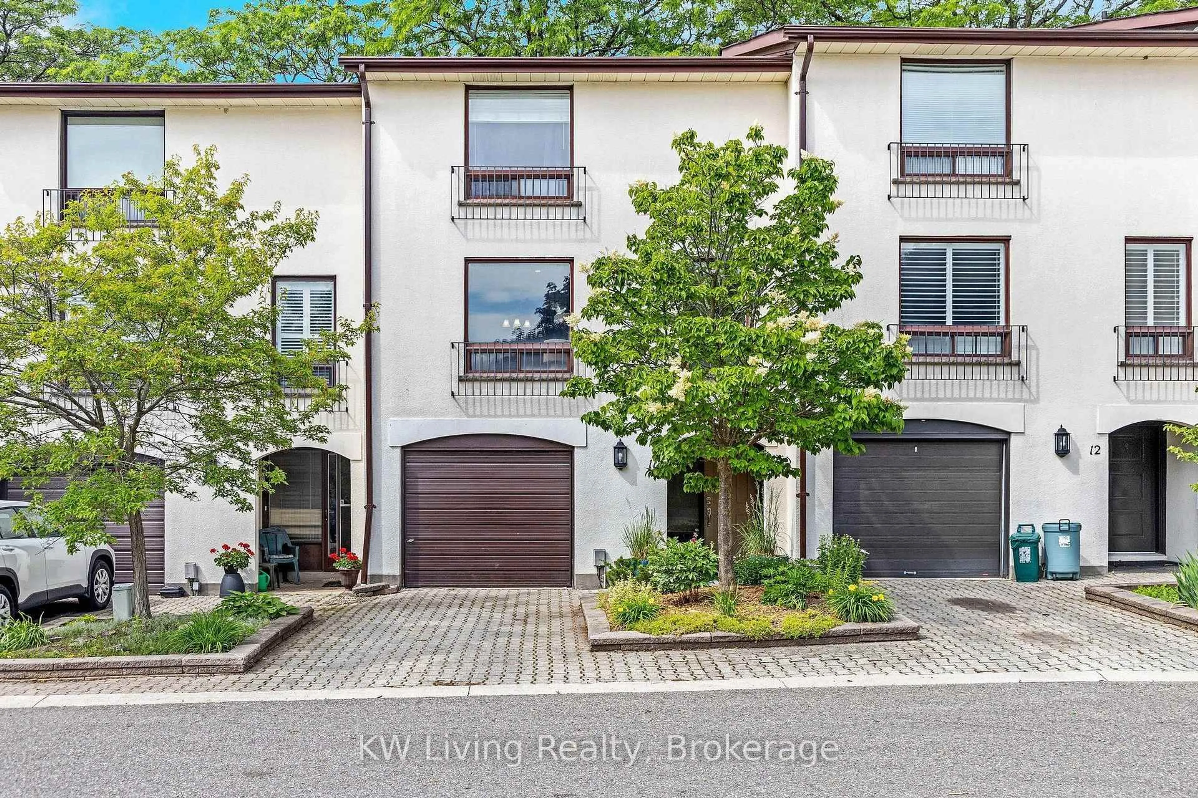 Home with brick exterior material, street for 6679 Shelter Bay Rd #11, Mississauga Ontario L5N 2A2