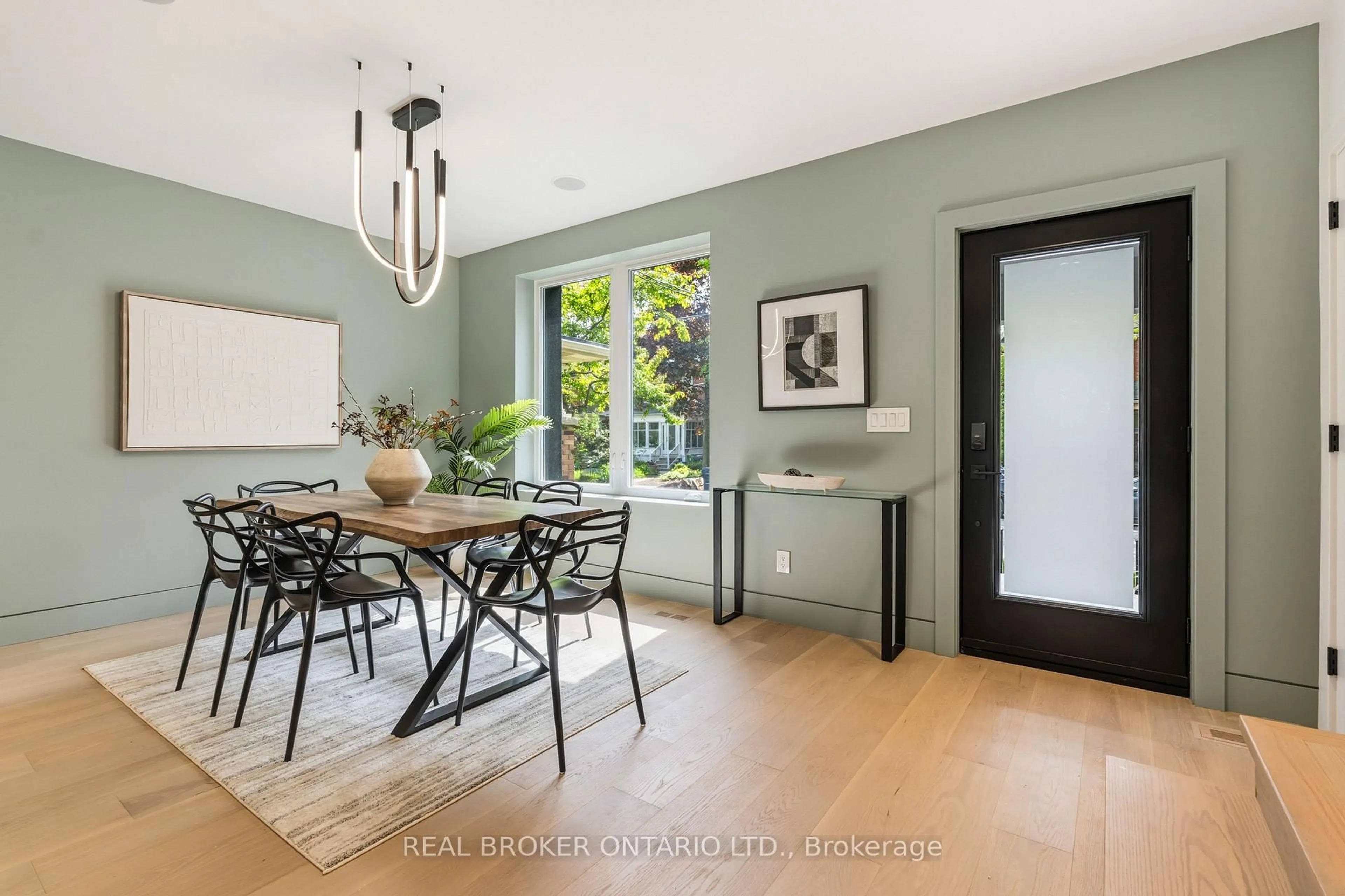 Dining room, unknown for 143 Fairview Ave, Toronto Ontario M6P 3A6