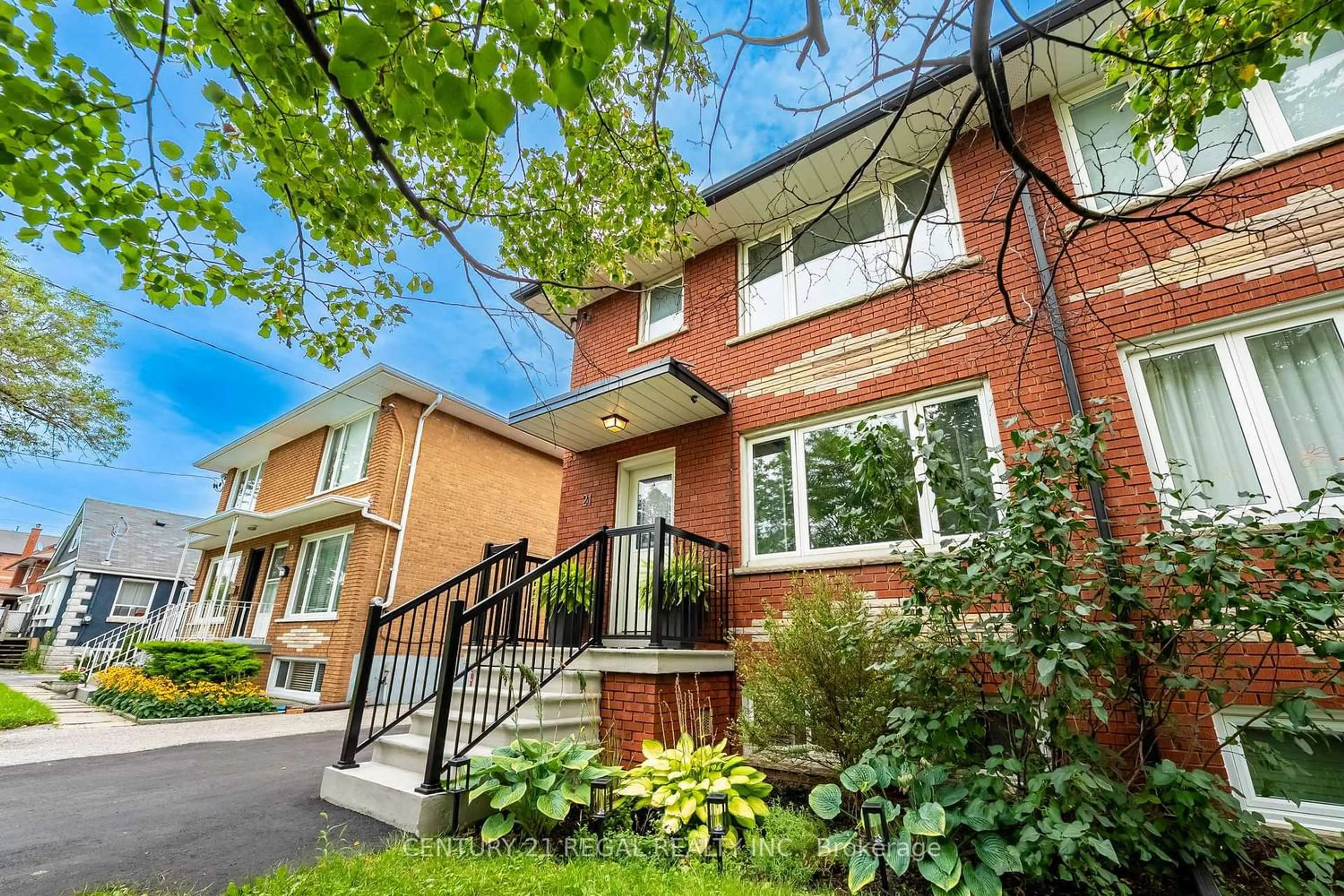 Home with brick exterior material, street for 21 Burlingame Rd, Toronto Ontario M8W 1Y7