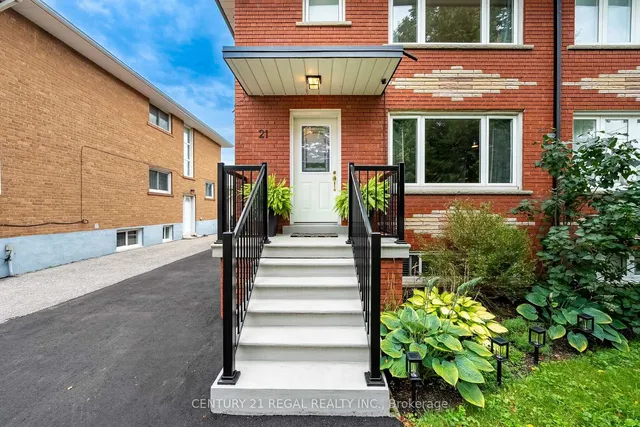 21 Burlingame Rd, Toronto 4
