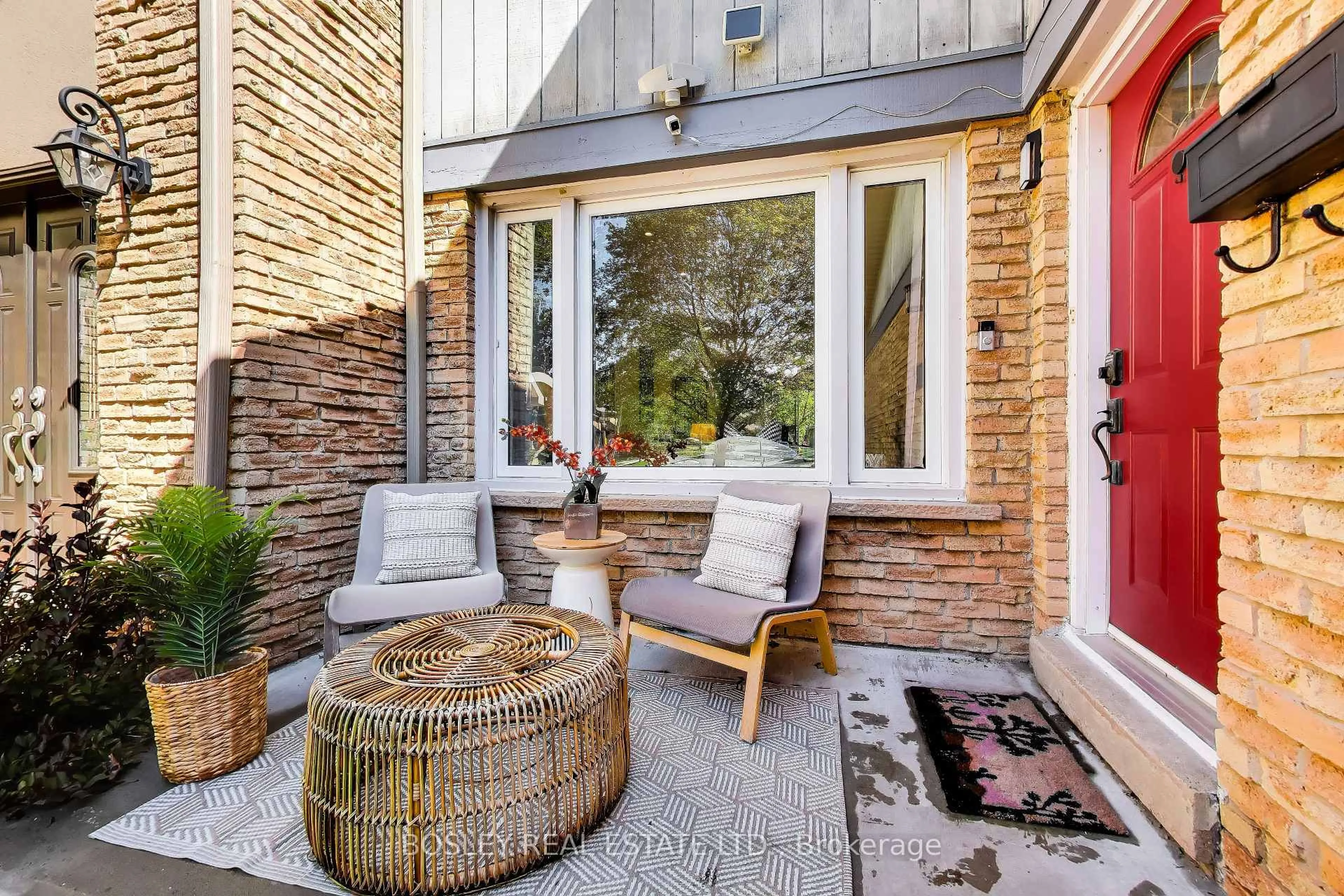 Patio, street for 4269 Taffey Cres, Mississauga Ontario L5L 2H1