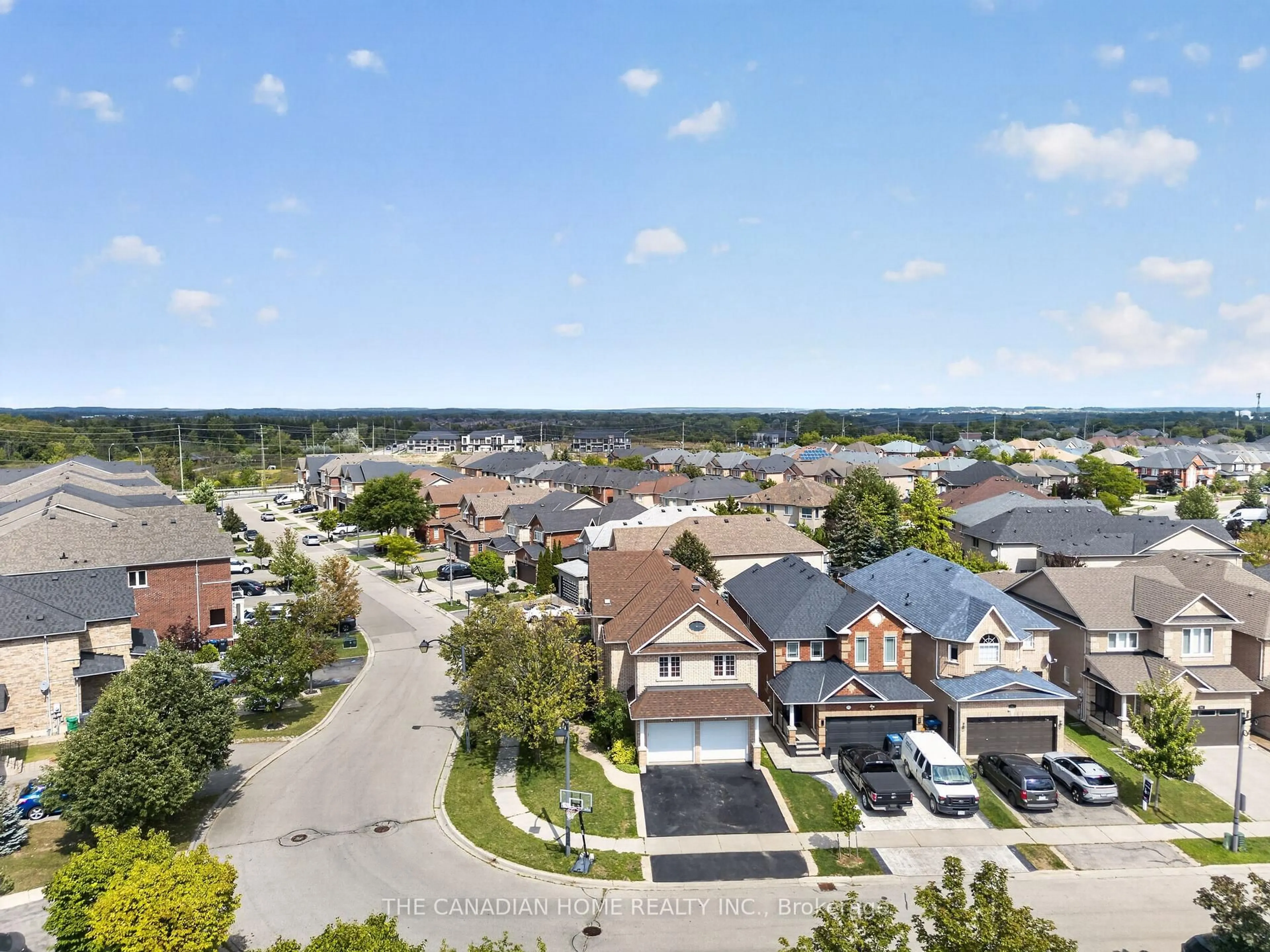 A pic from outside/outdoor area/front of a property/back of a property/a pic from drone, city buildings view from balcony for 63 Humbershed Cres, Caledon Ontario L7E 2X4