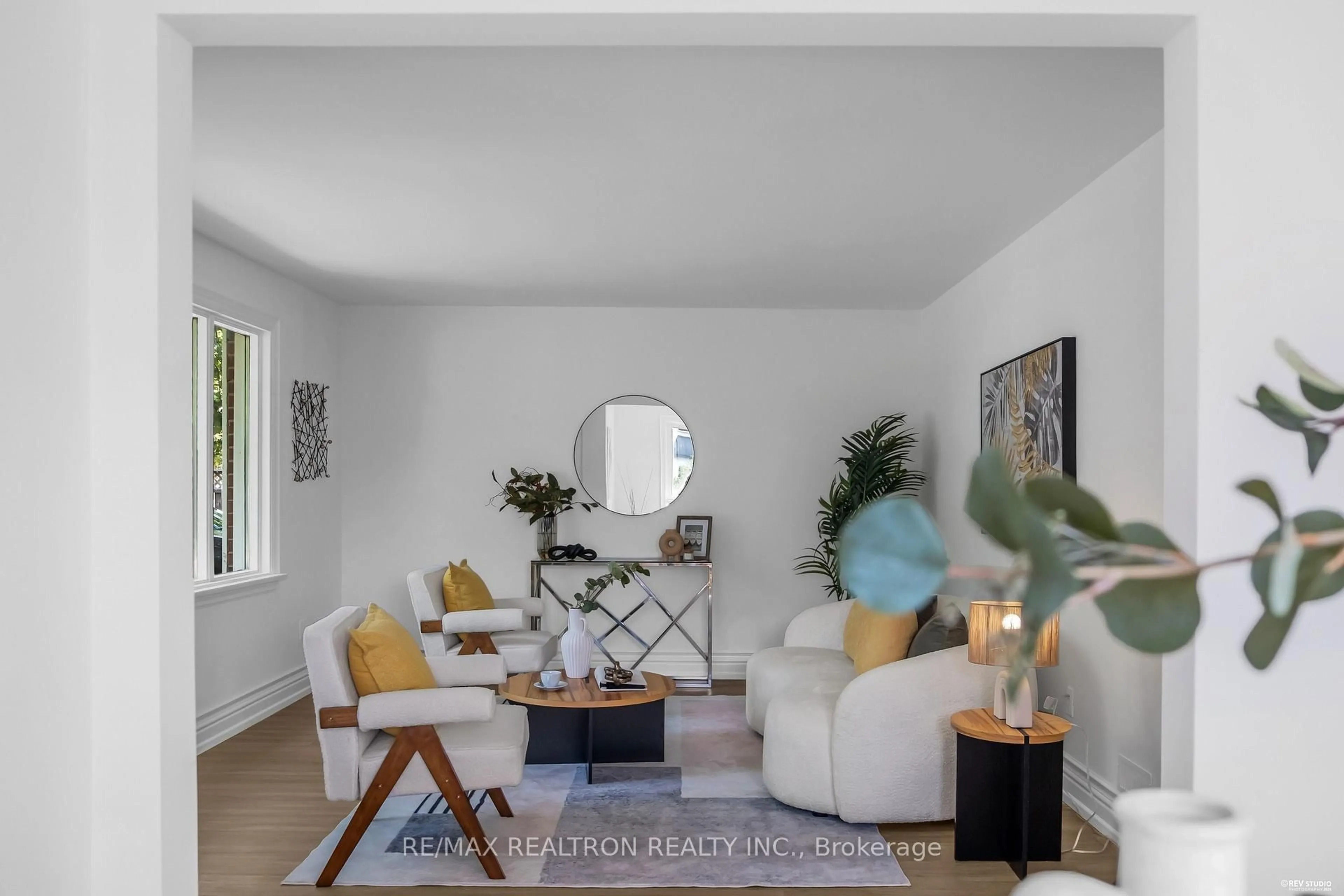 Living room with furniture, unknown for 11 Harrow Dr, Toronto Ontario M6M 2X2