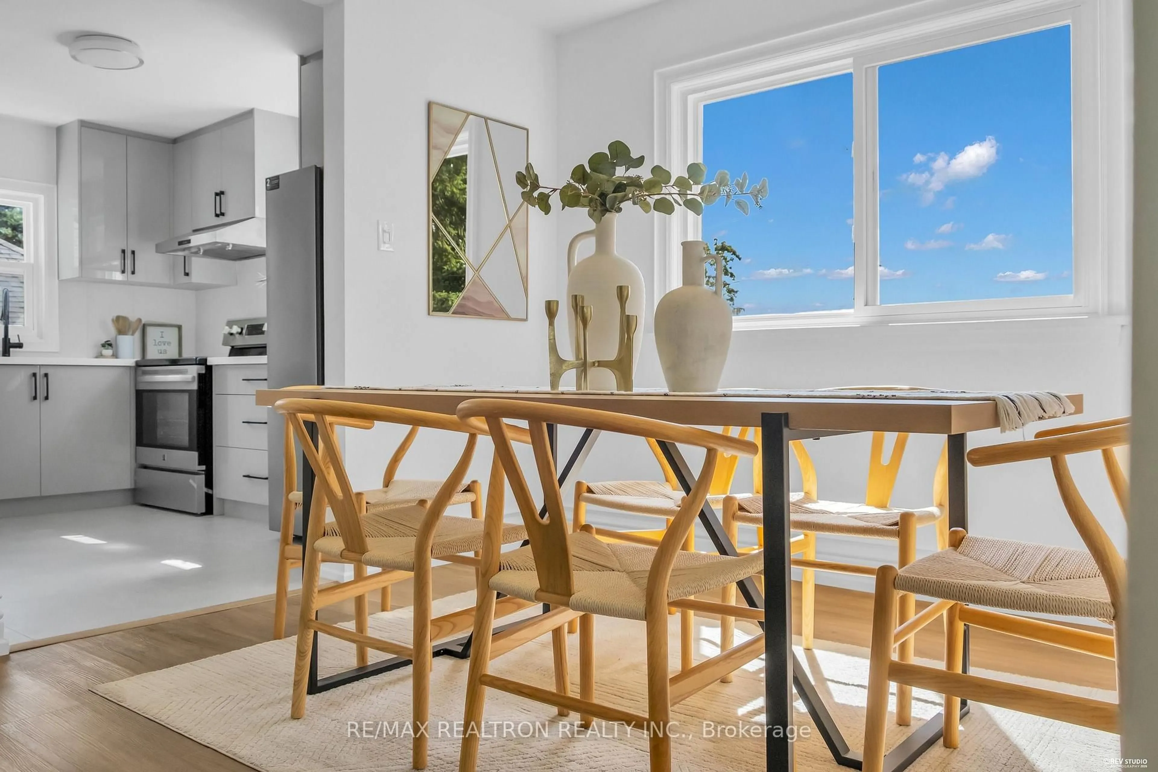 Unknown for 11 Harrow Dr, Toronto Ontario M6M 2X2