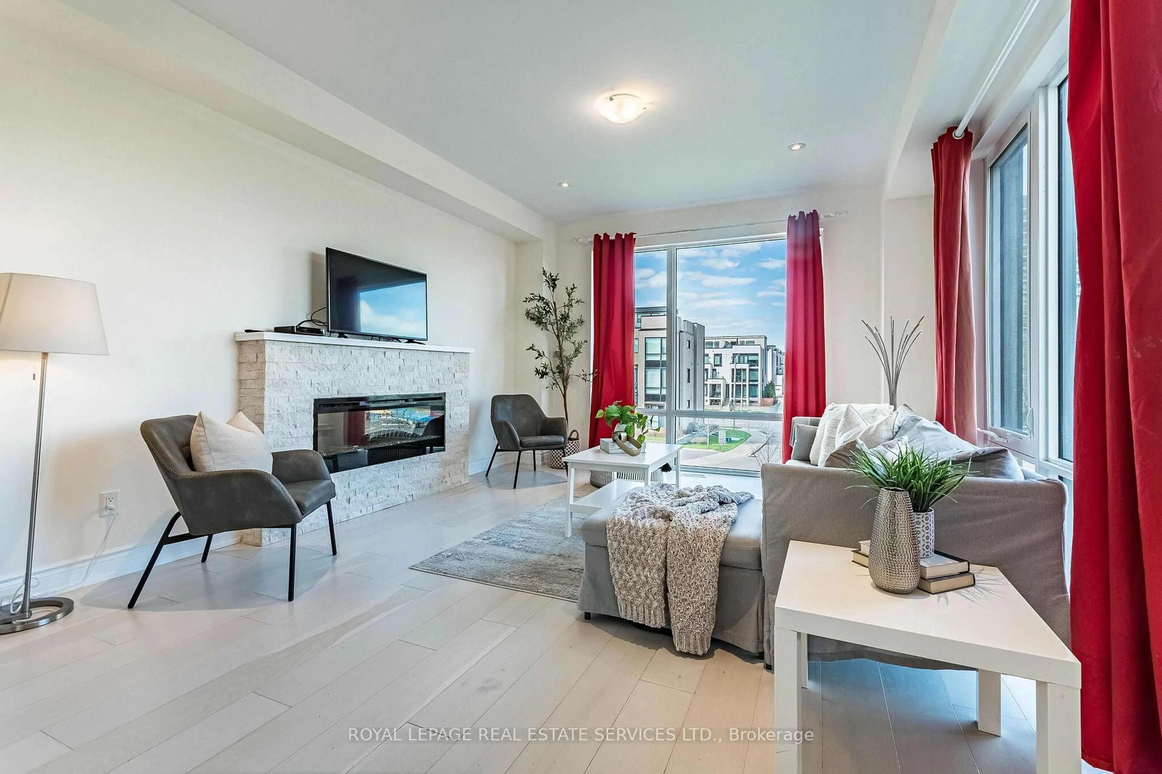 Living room with furniture, unknown for 82 Pony Farm Dr, Toronto Ontario M9R 0B3